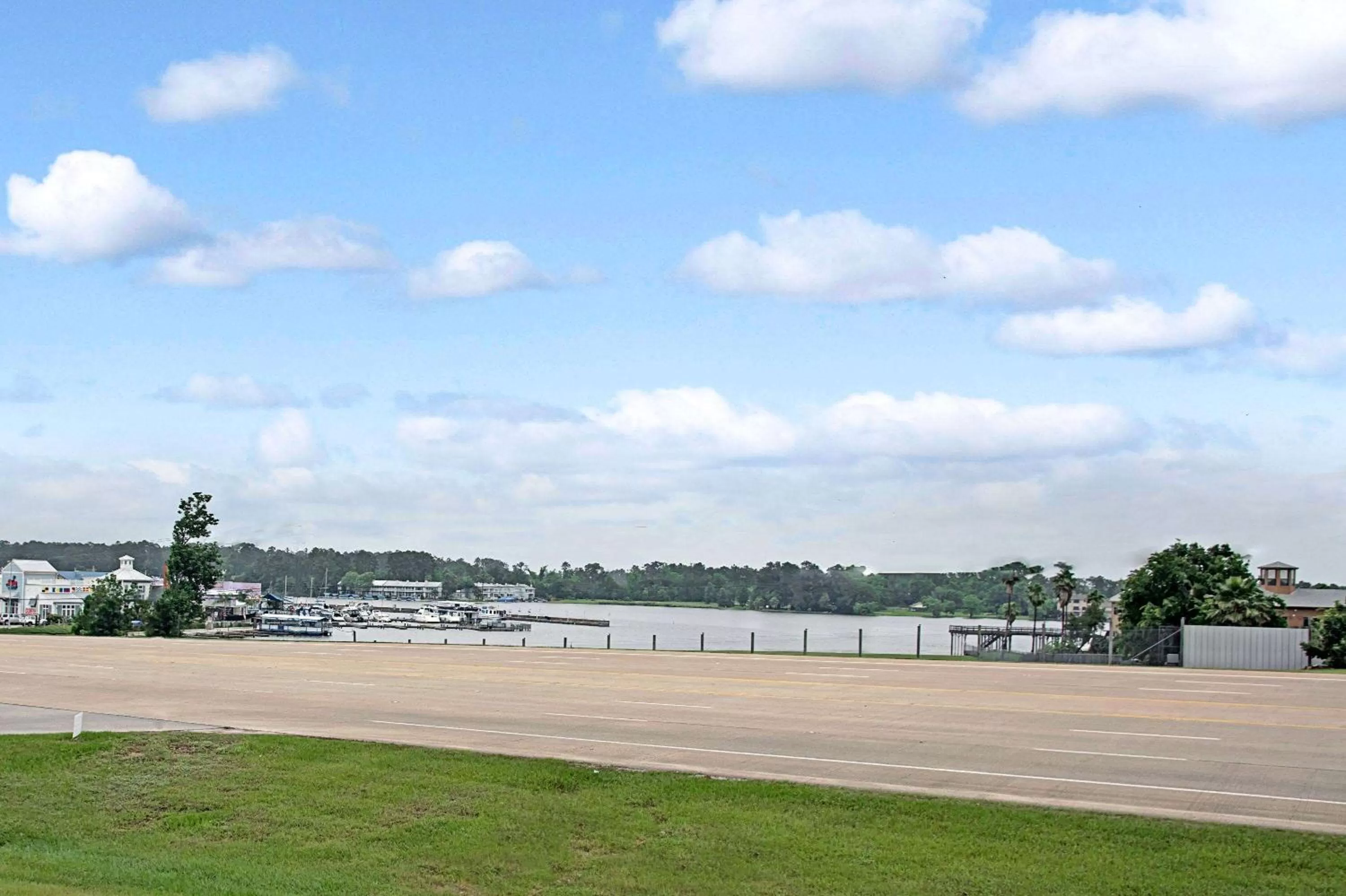 Other in Super 8 by Wyndham Montgomery/ Lake Conroe