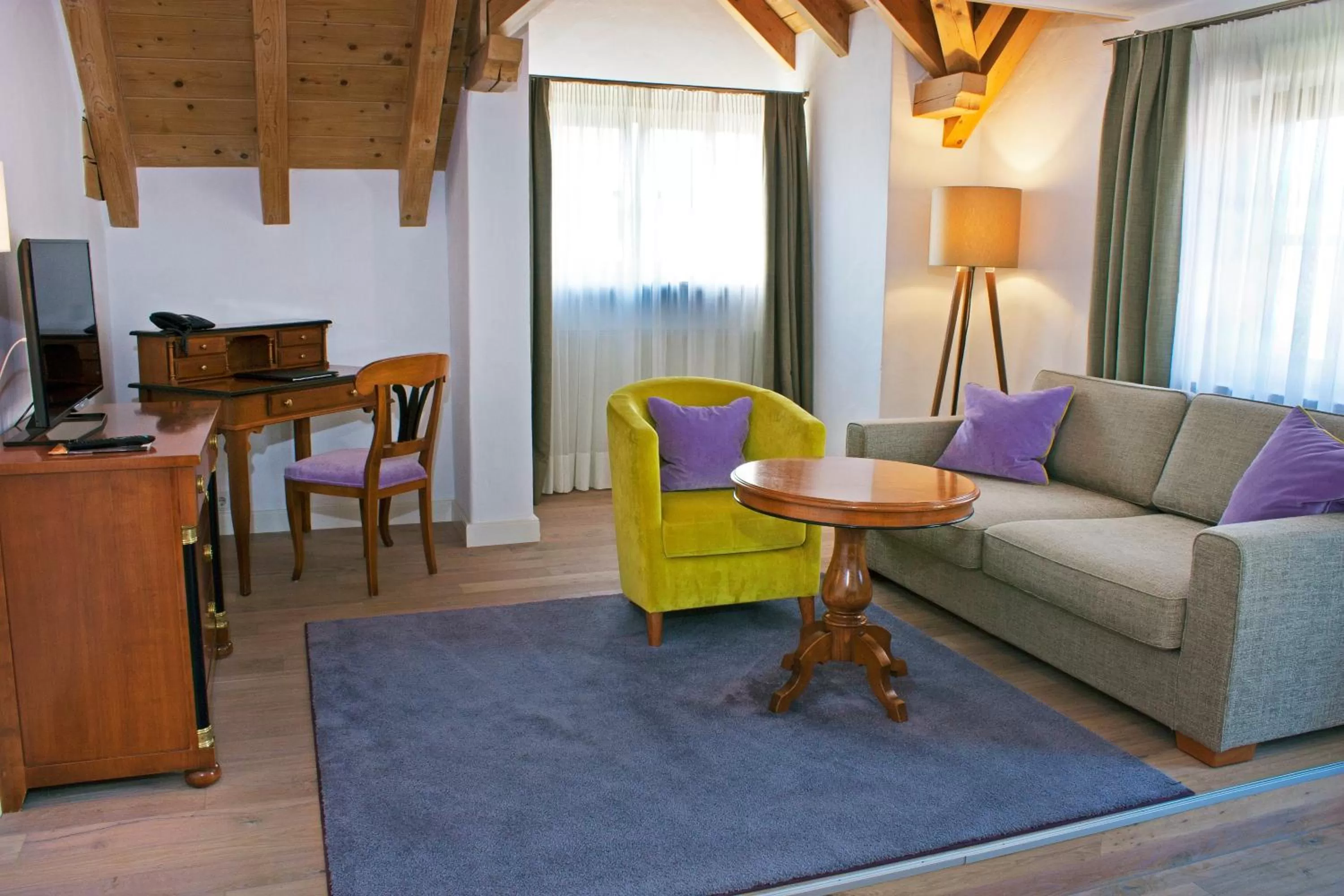 Living room in Hotel Bayerischer Hof