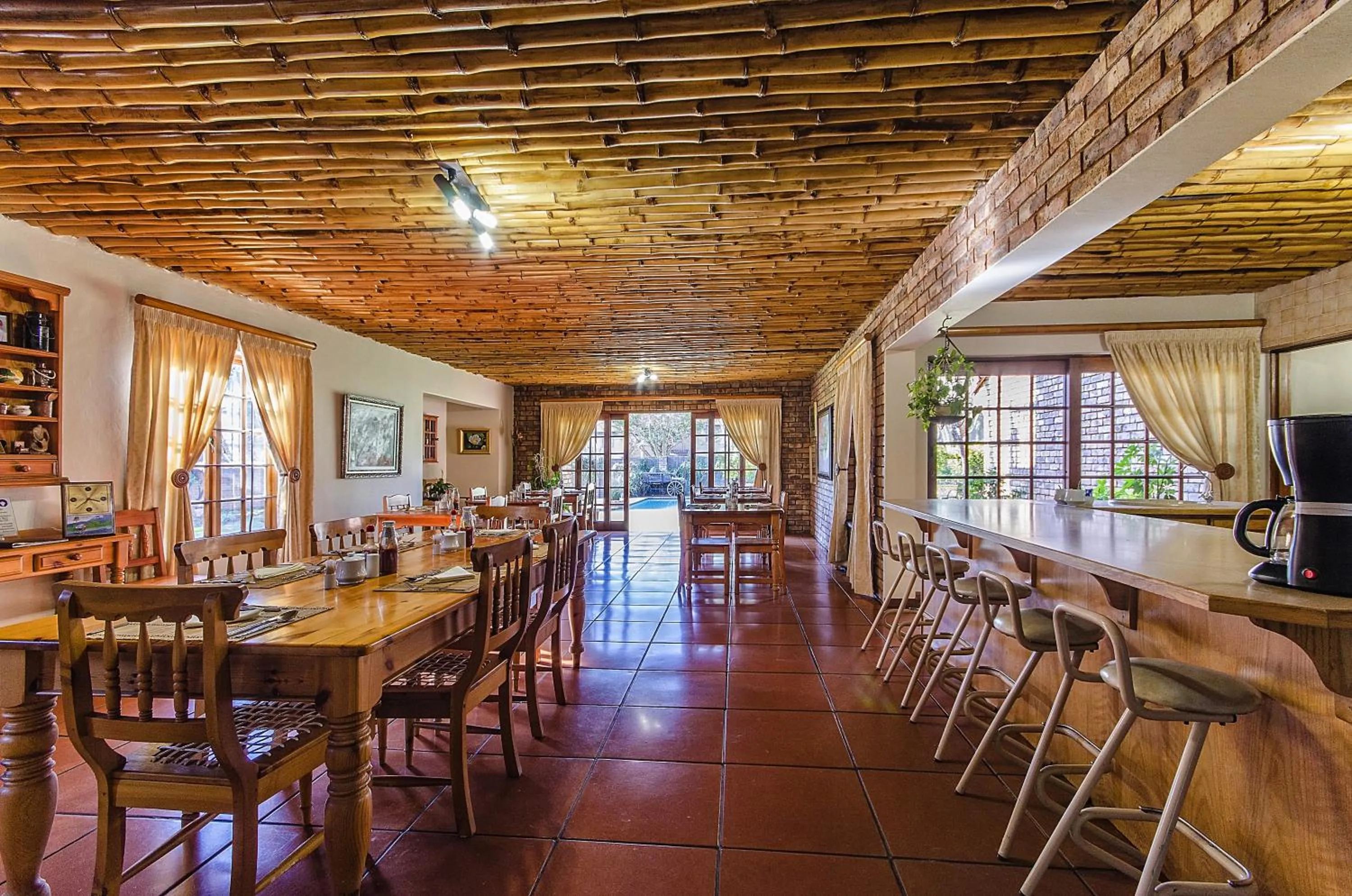 Restaurant/places to eat in Peter's Guesthouse