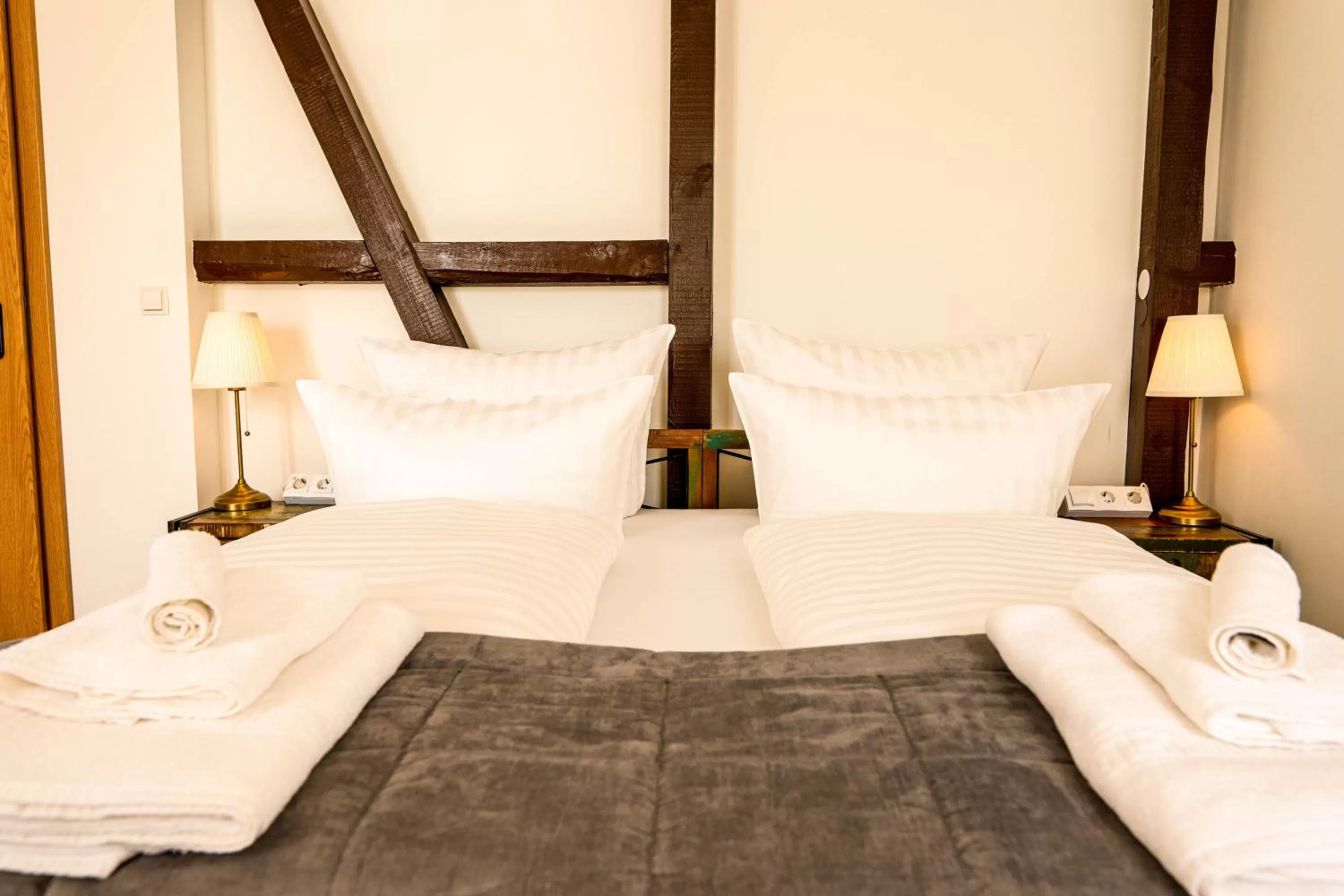Bed in RISA Hotels, Landgasthaus Zum Engel