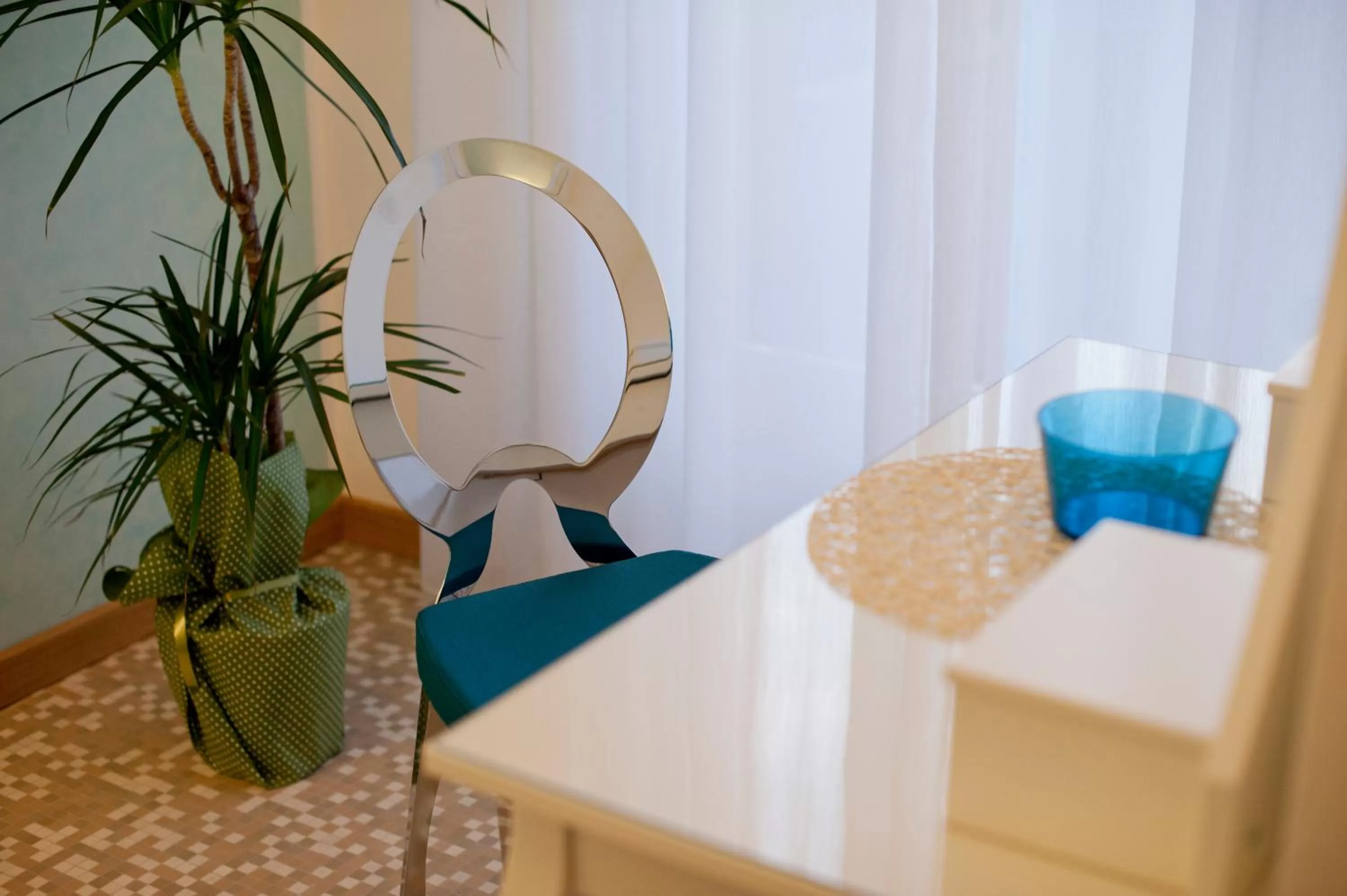 Photo of the whole room in Garibaldi R&B