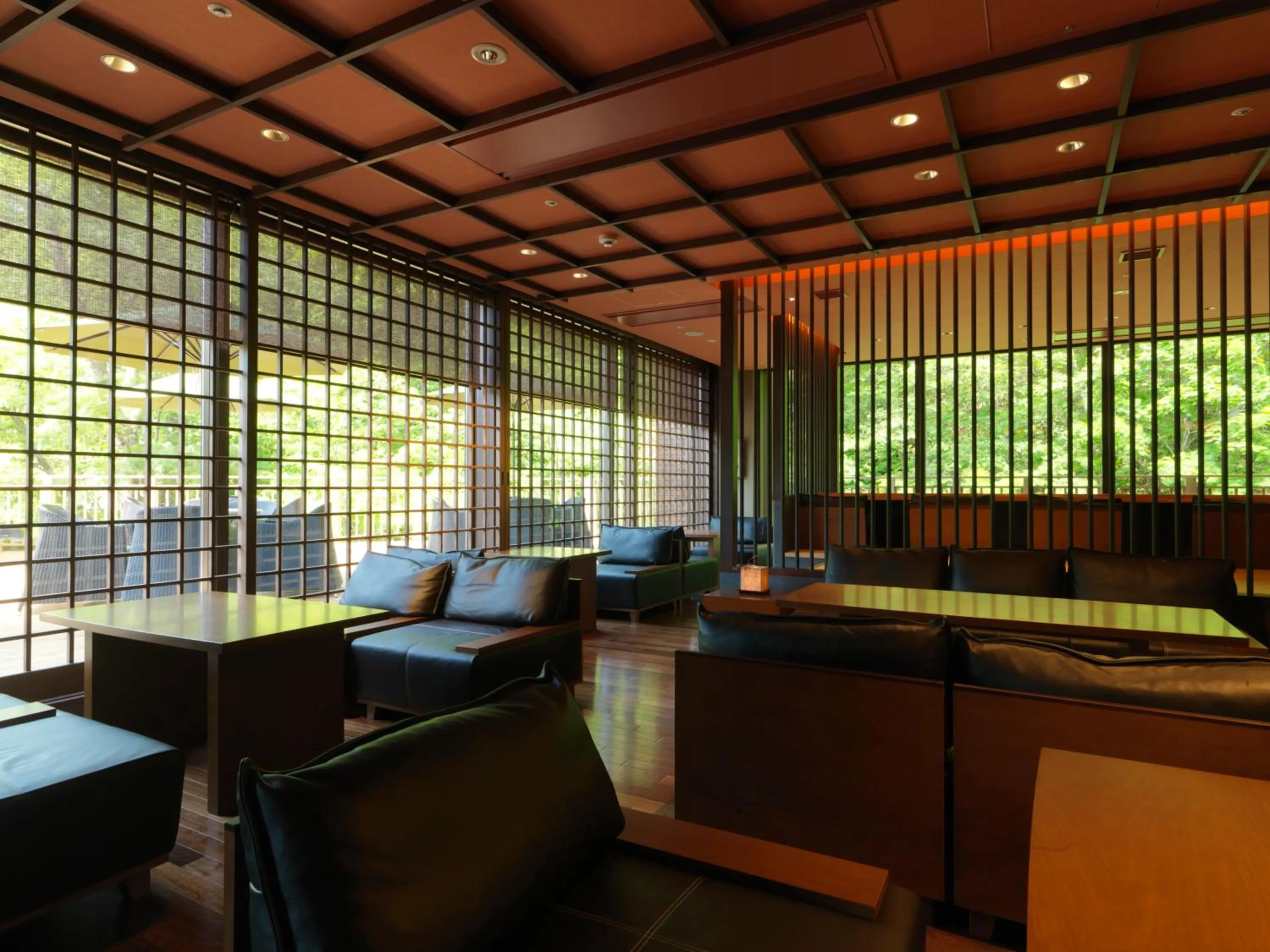 Lounge or bar in Niseko Konbu Onsen Tsuruga Moku-no-sho