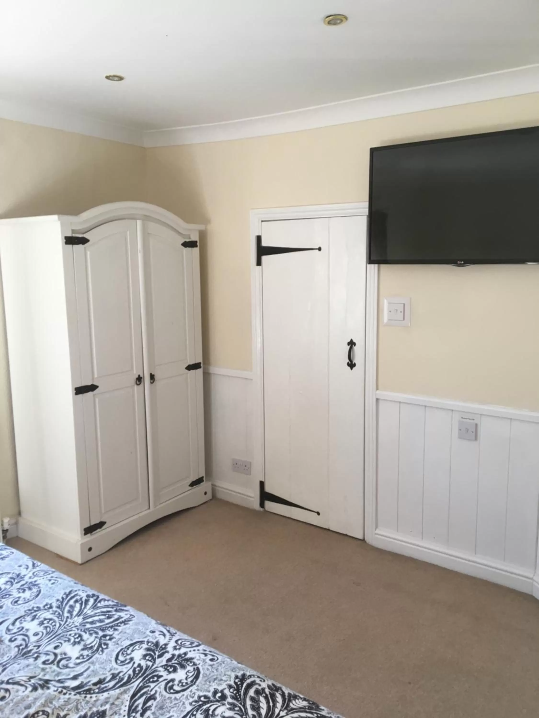 The Highwayman Hotel