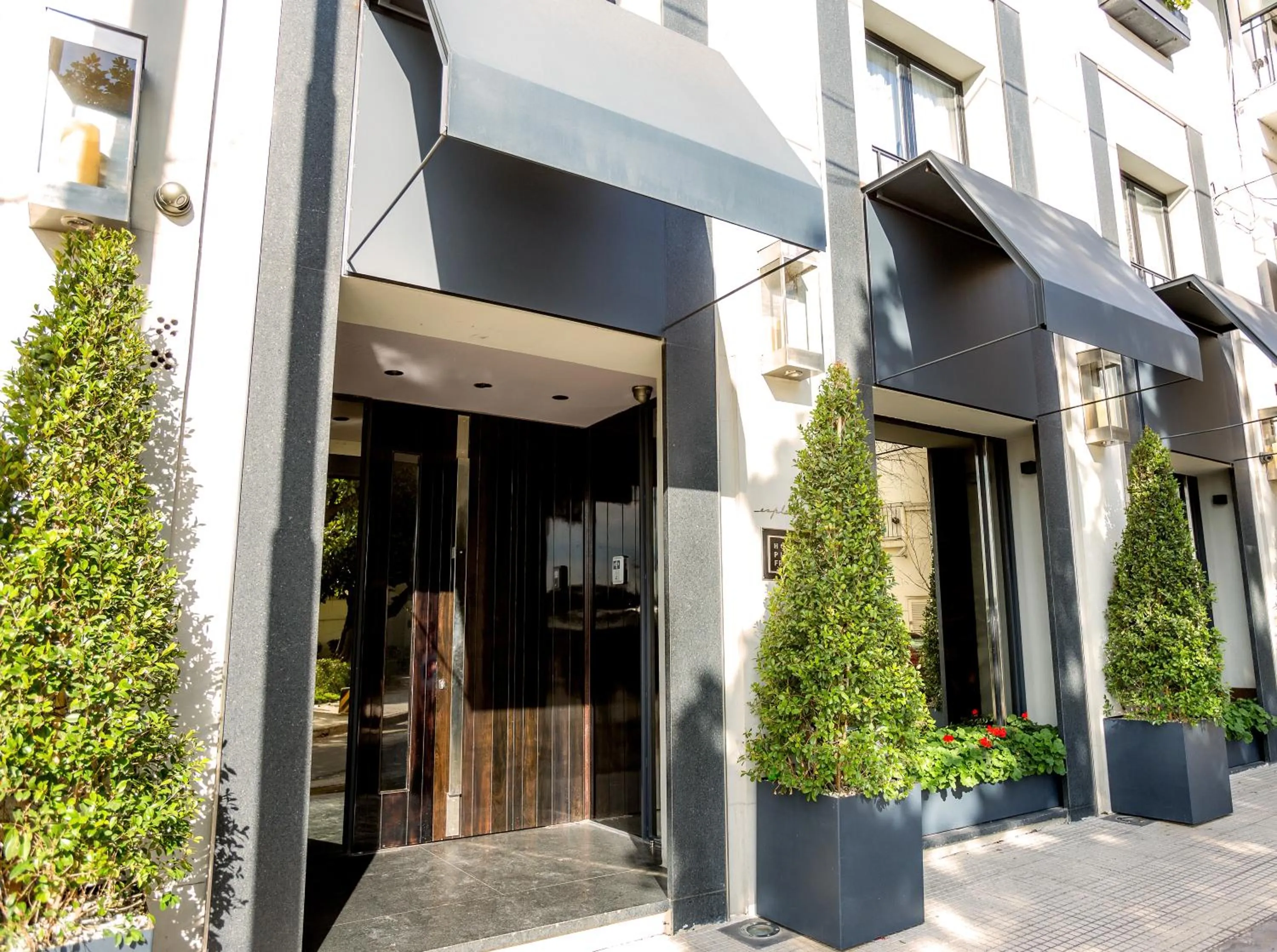 Facade/entrance in Esplendor Plaza Francia