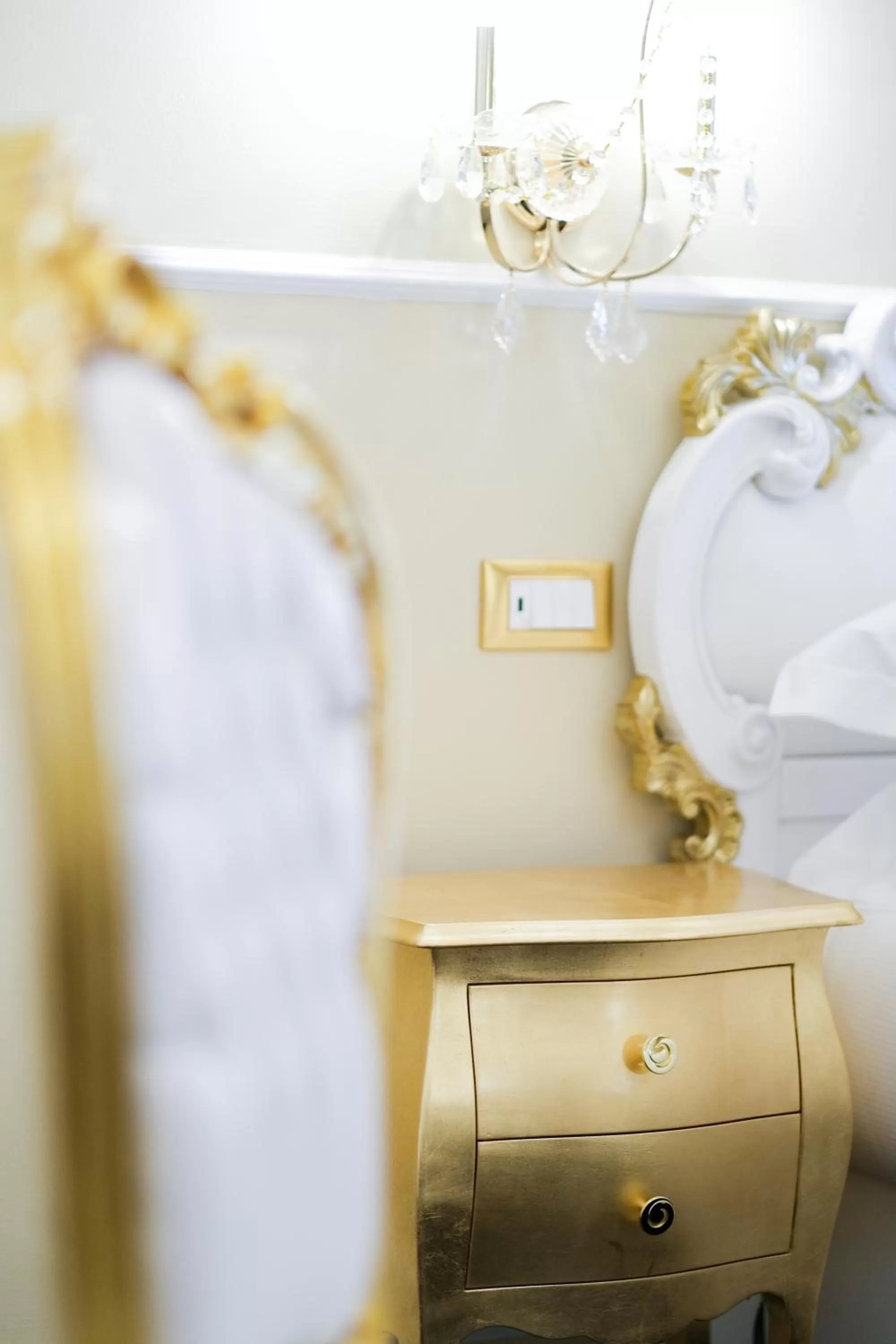 Decorative detail, Bed in B&B Kingsman