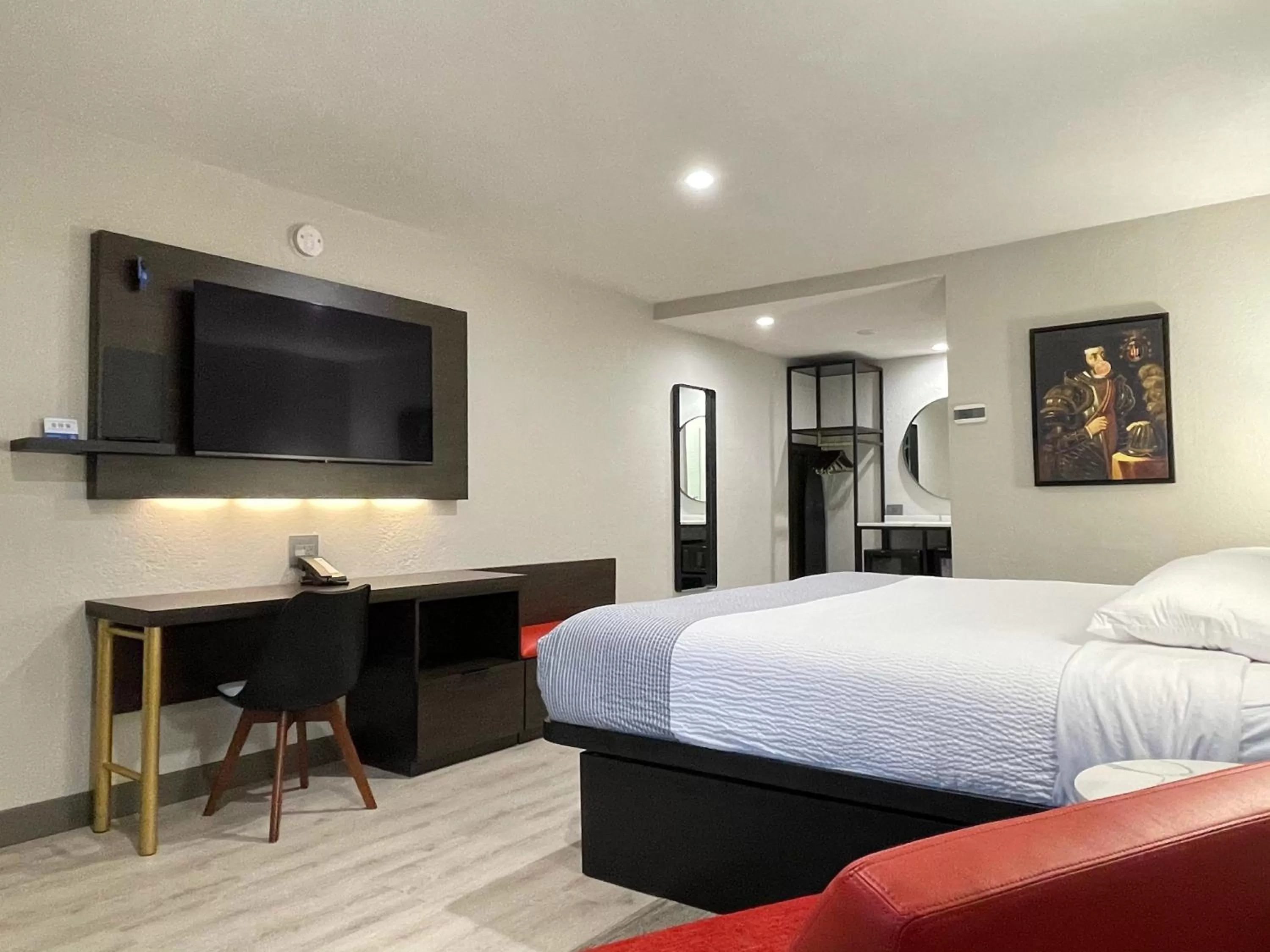 Bed in Rodeway Inn St Augustine Historic District