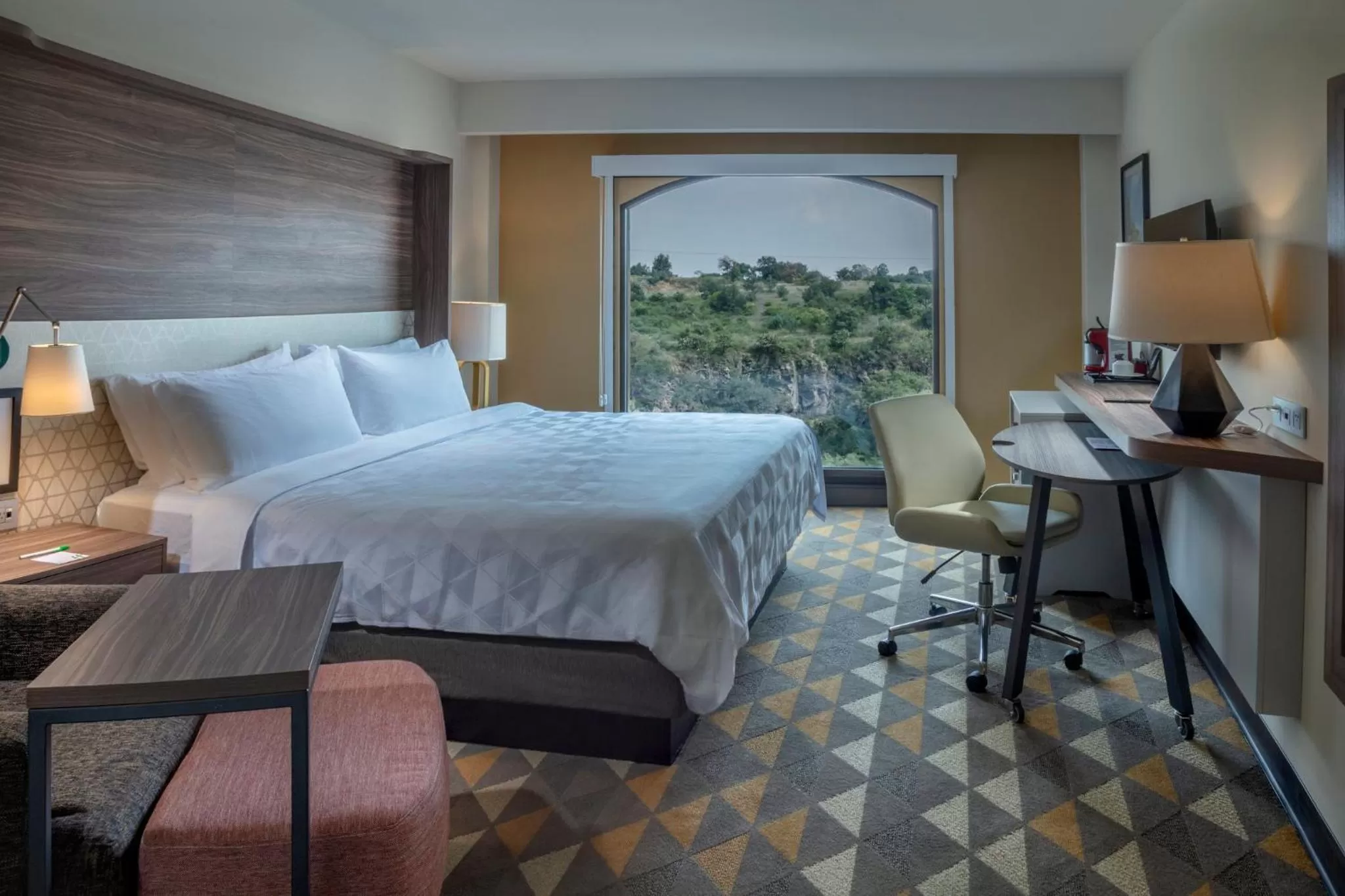 Photo of the whole room, Bed in Holiday Inn Tlaxcala by IHG