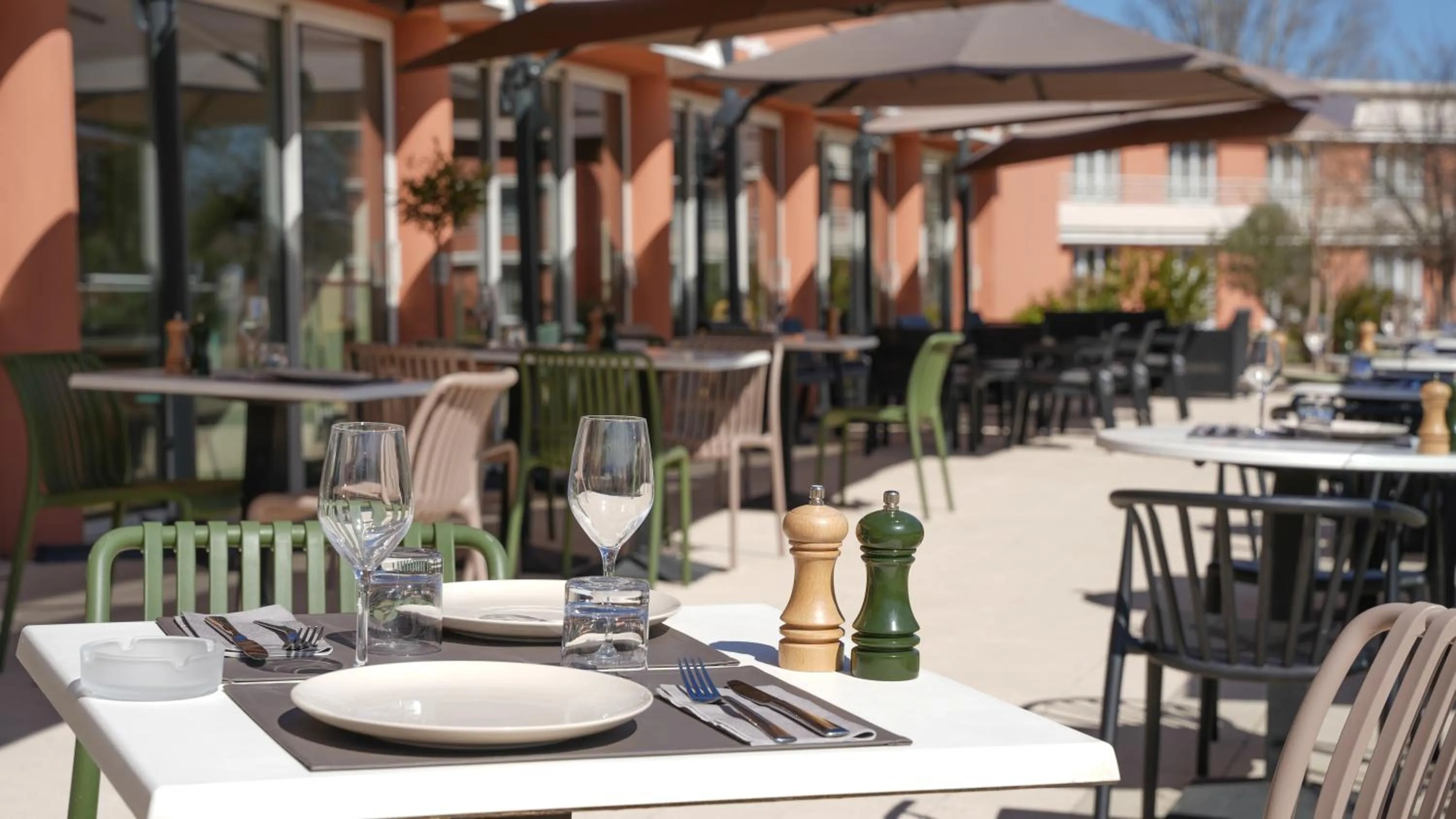 Restaurant/places to eat in Hôtel Mount Venturi - Aix-En-Provence Sainte-Victoire - Bar & Restaurant & Padel