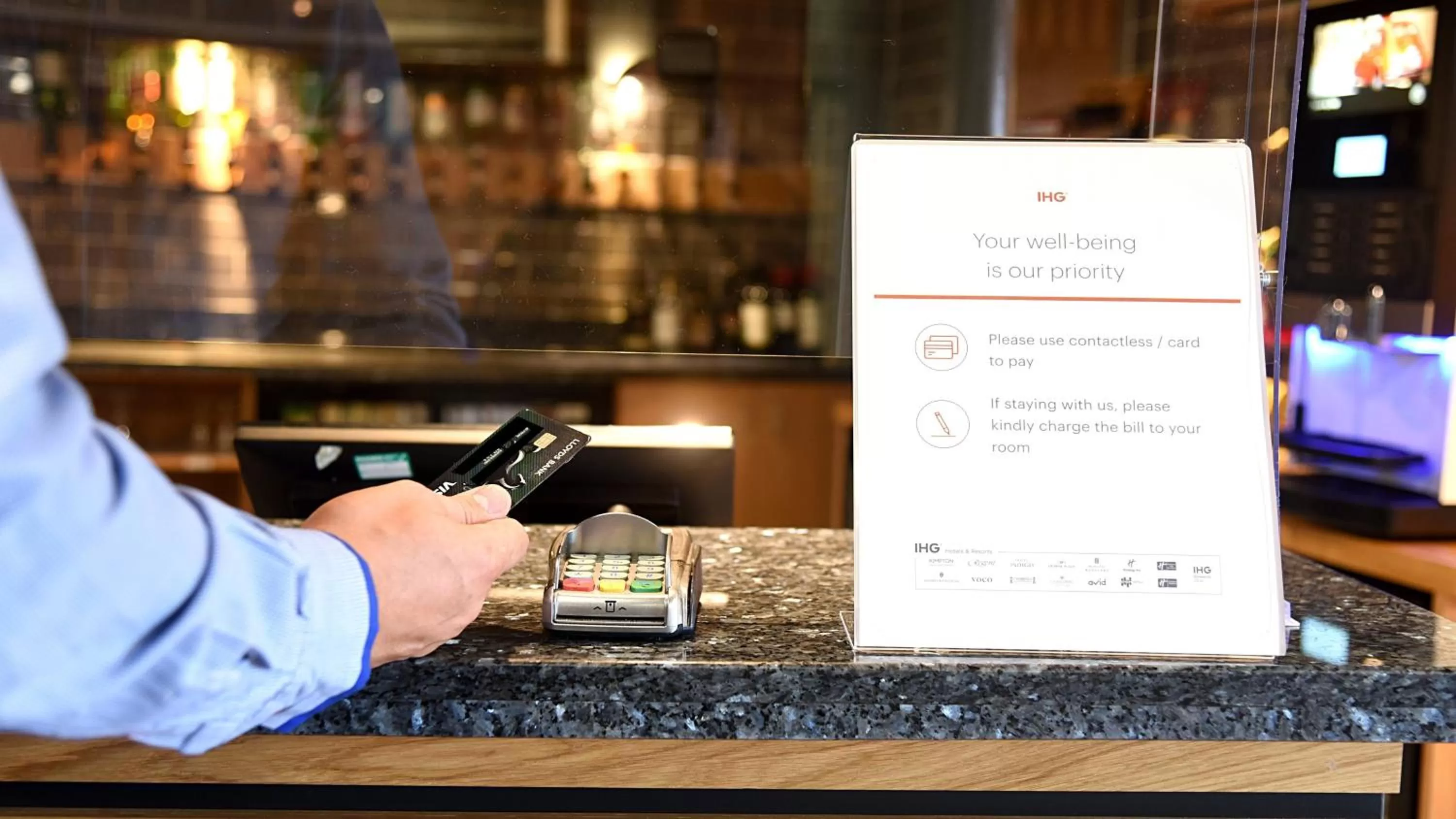 Lounge or bar in Holiday Inn Express Liverpool-Albert Dock by IHG