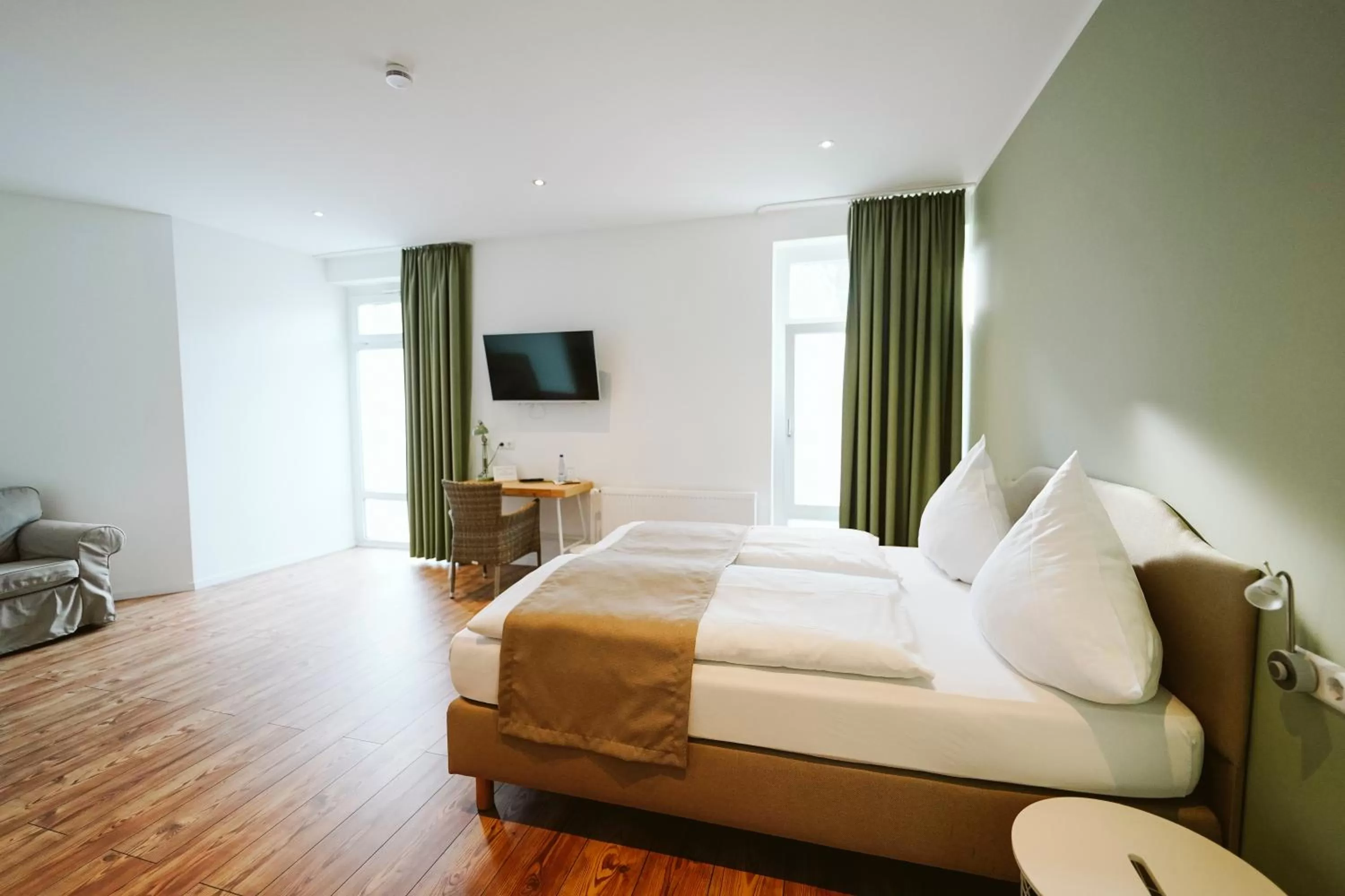 Bed in Hotel Grüner Baum