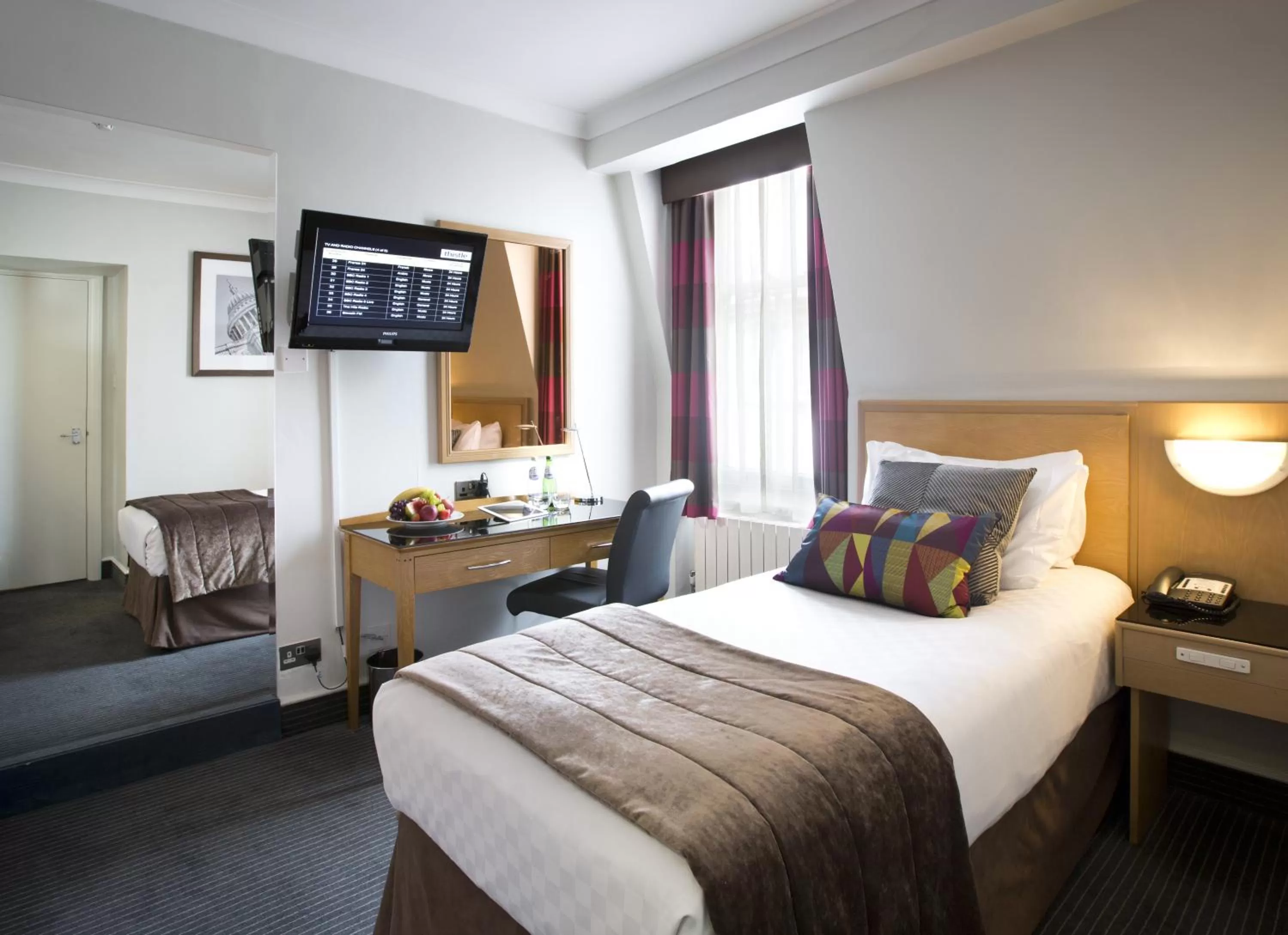 Standard Single Room in Thistle London Bloomsbury Park