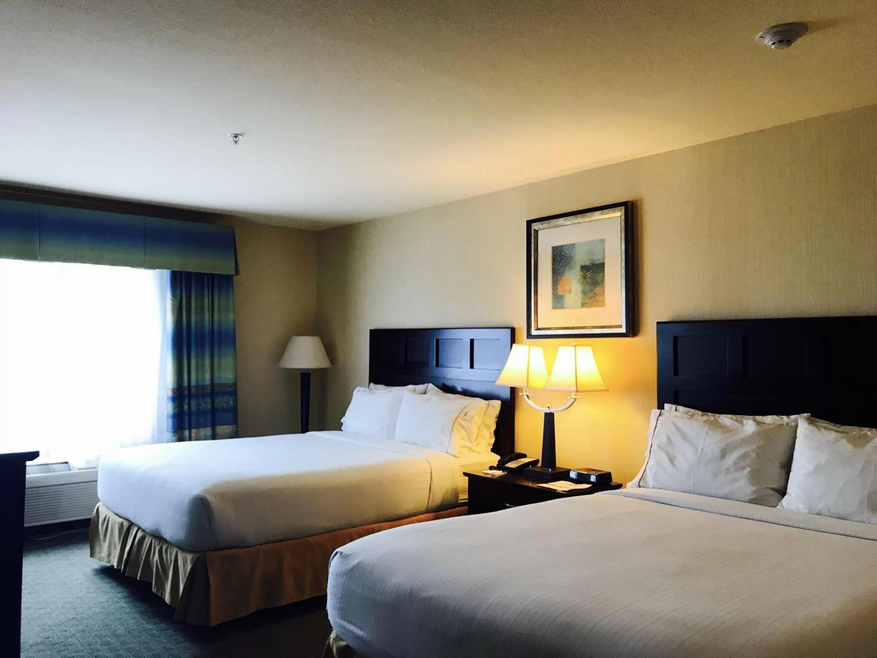 Photo of the whole room, Bed in Holiday Inn Express Fort Bragg by IHG