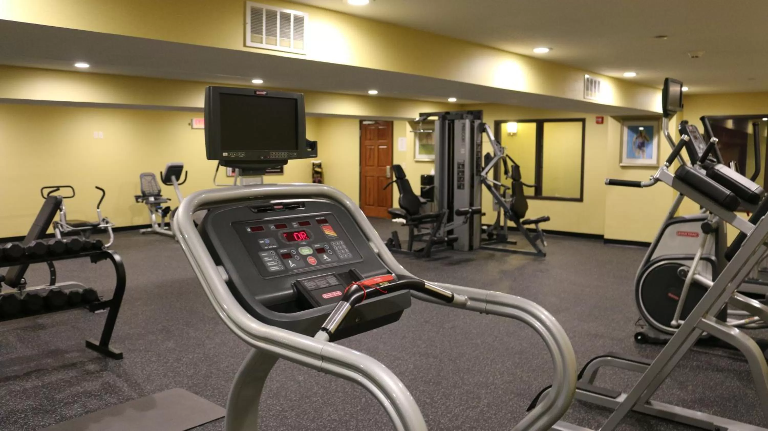 Fitness centre/facilities in Astoria Hotel & Event Center