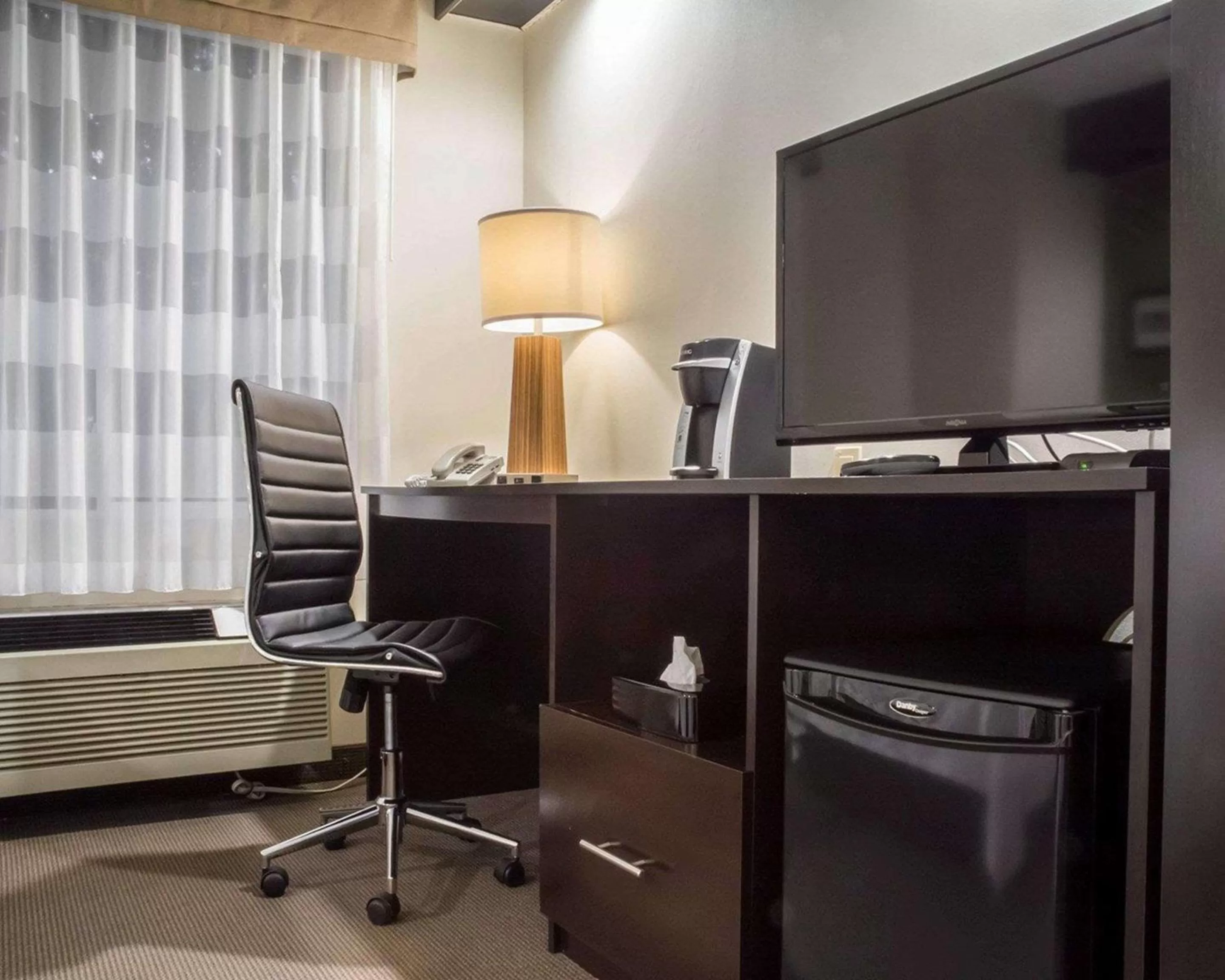 Double Room with Two Double Beds in Sleep Inn Muskoka