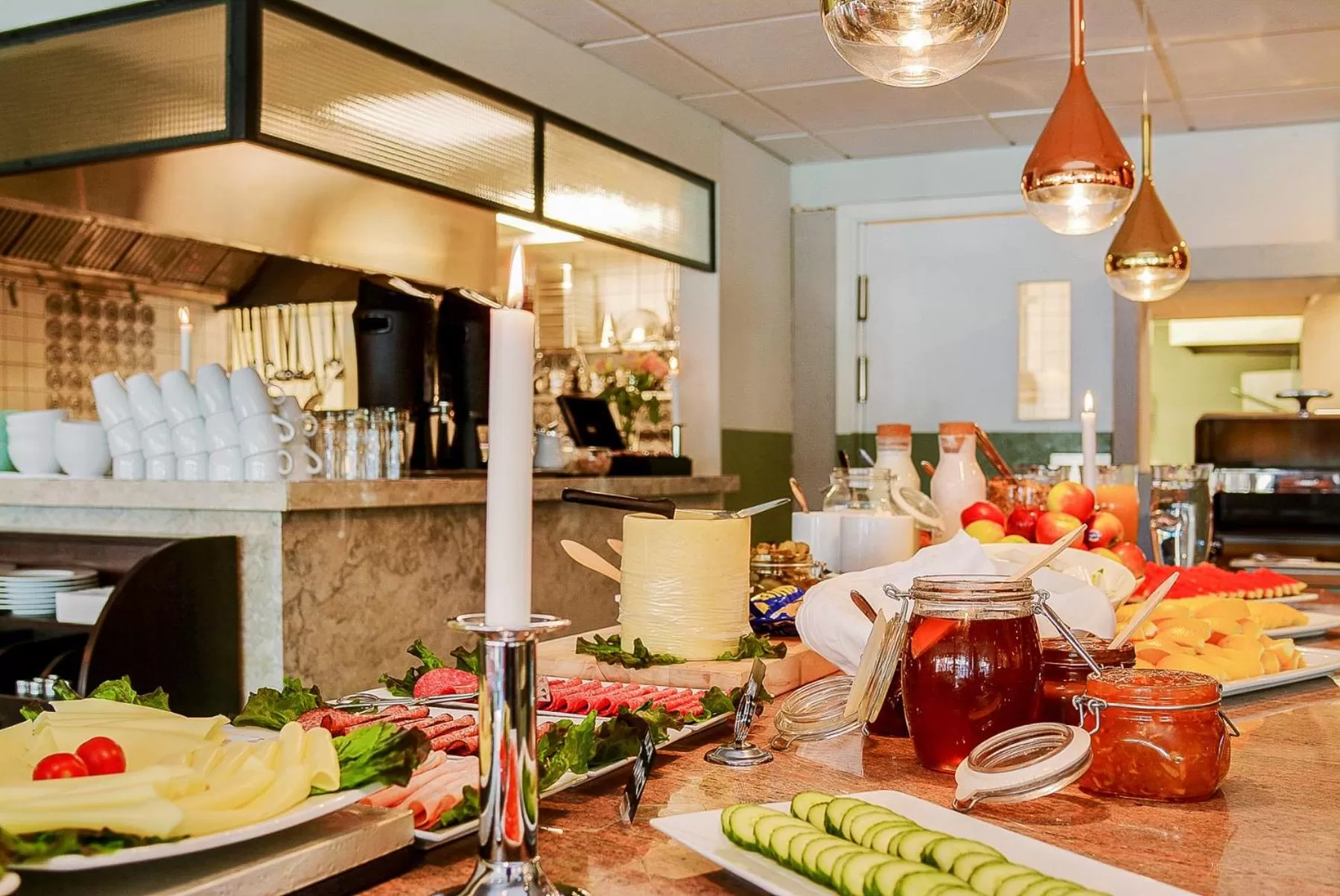 Buffet breakfast in Hotel Point