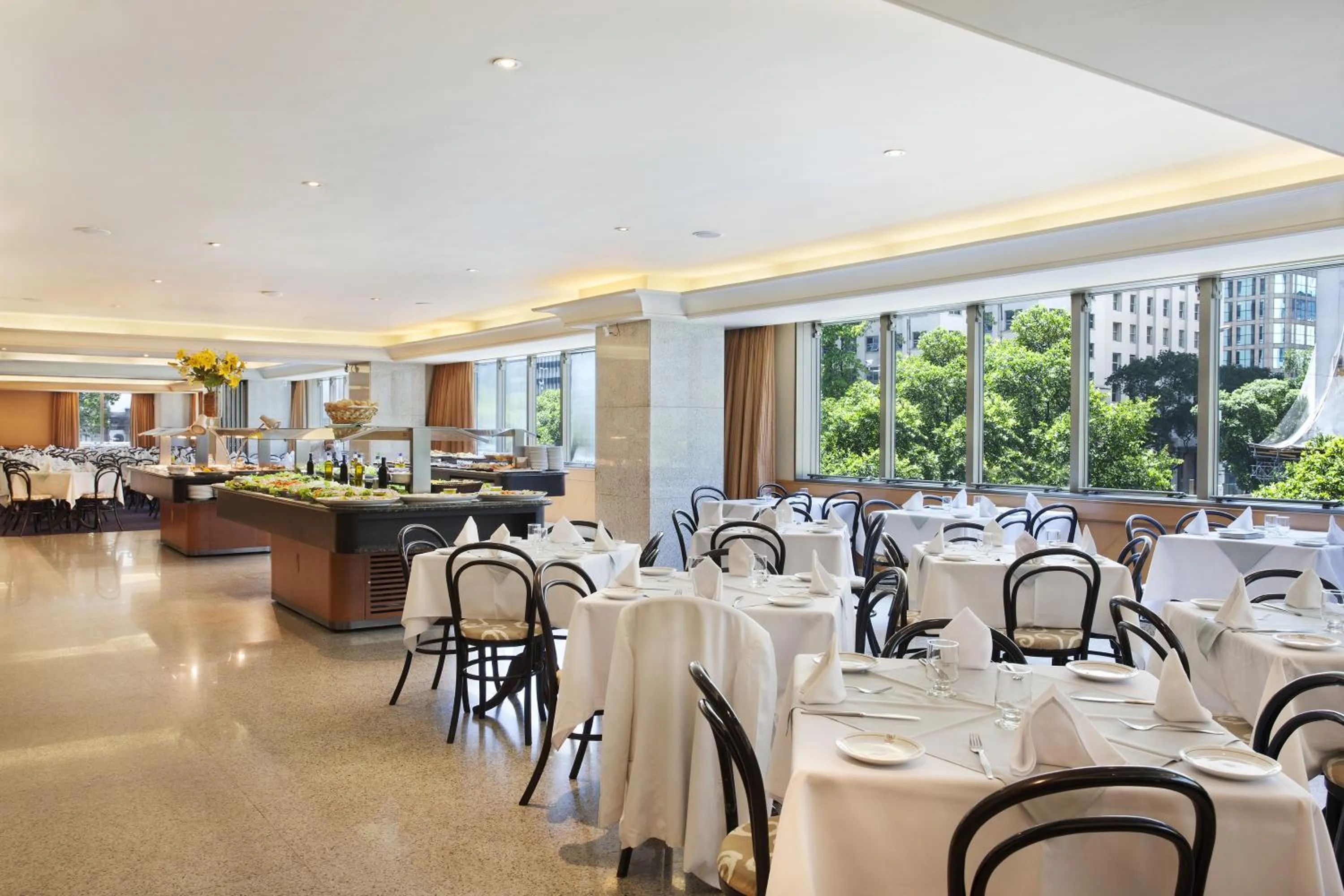 Restaurant/places to eat in Windsor Guanabara Hotel