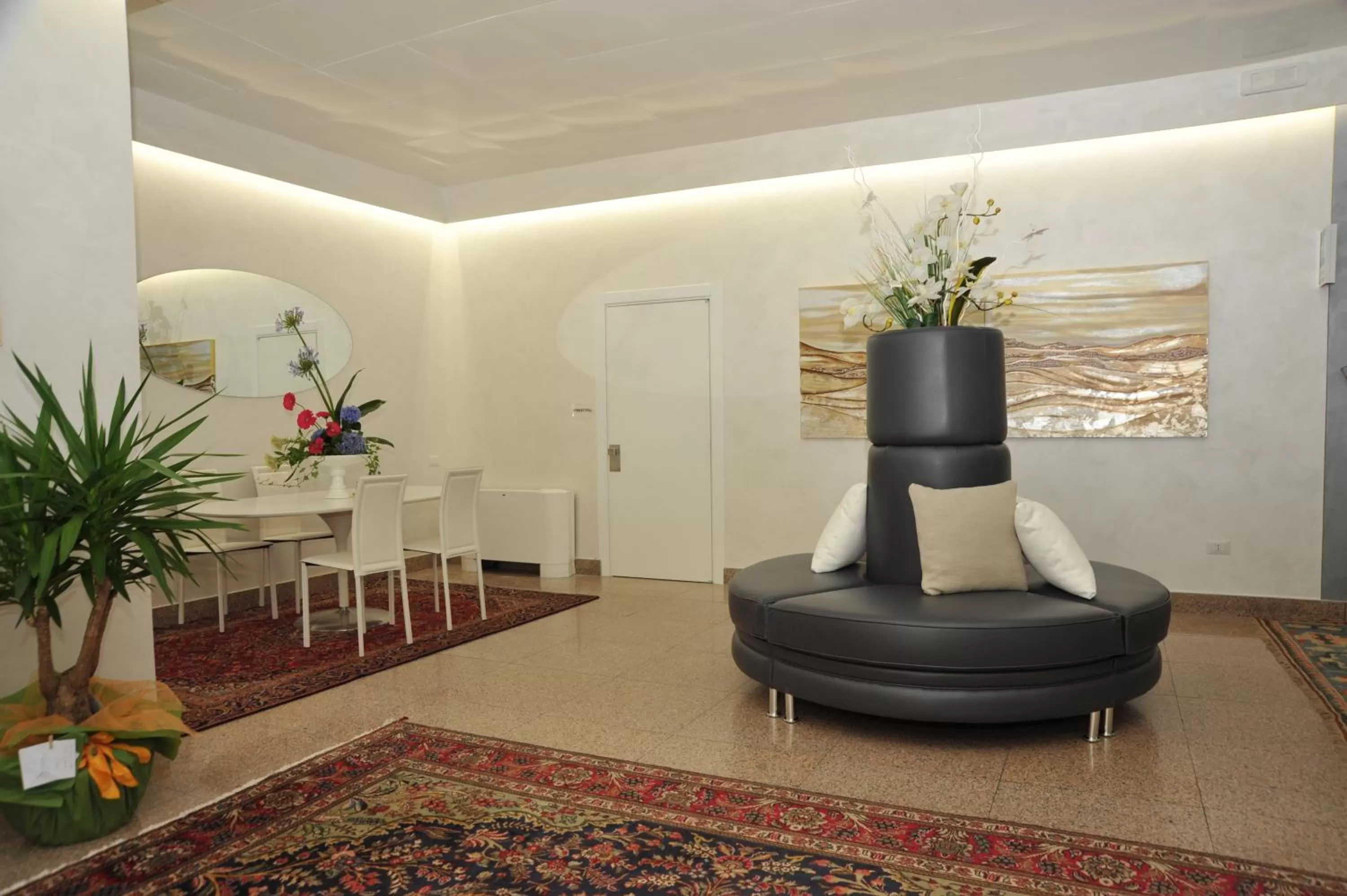 Decorative detail in Hotel Astoria