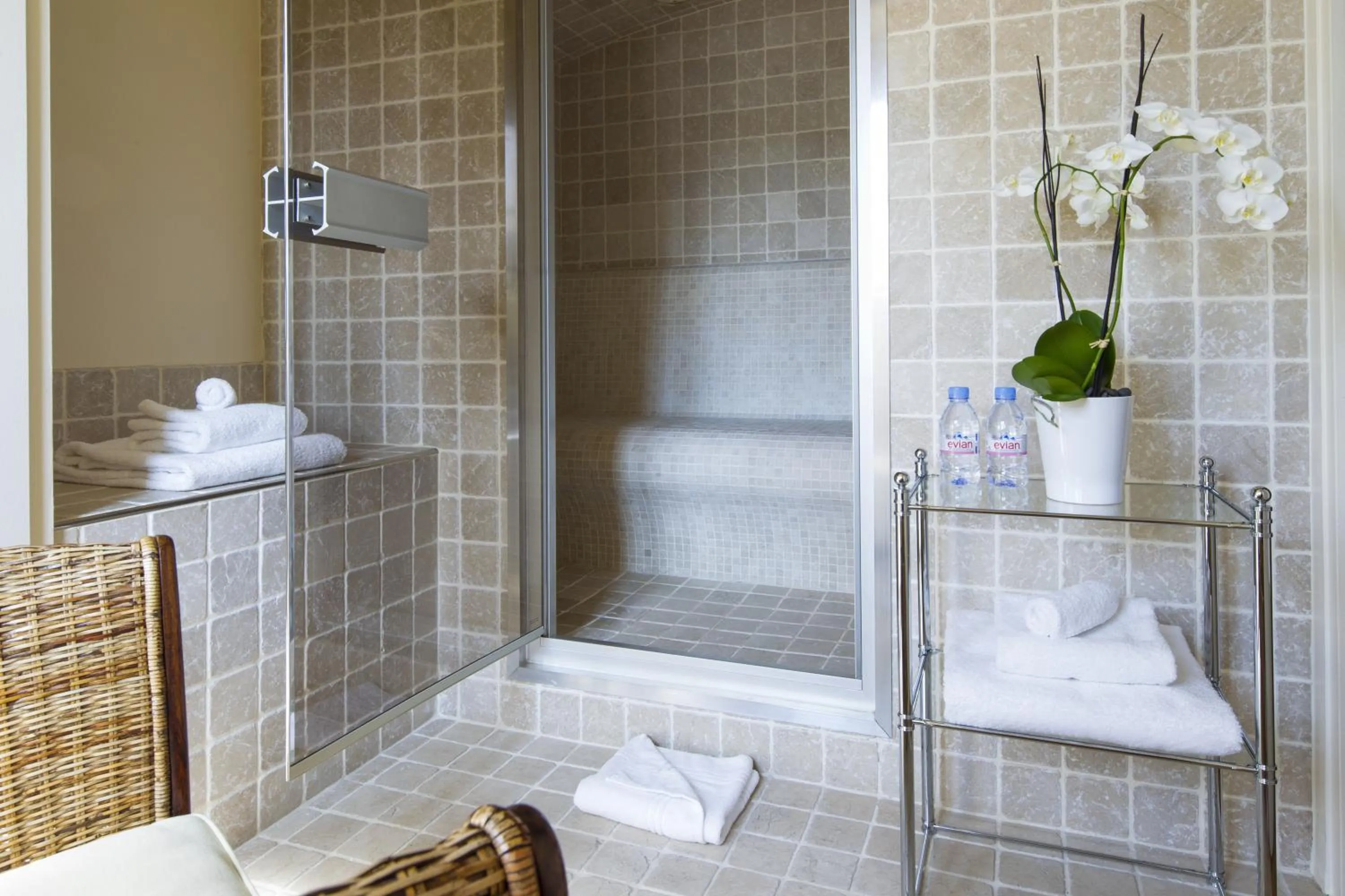 Spa and wellness centre/facilities in Esprit Saint Germain