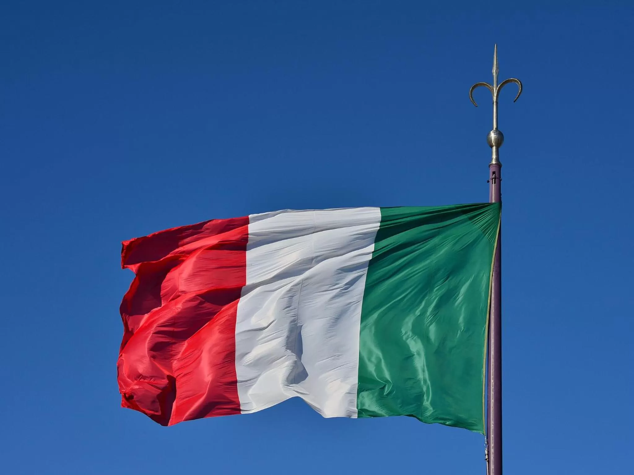 Logo/Certificate/Sign in Hotel Maxim