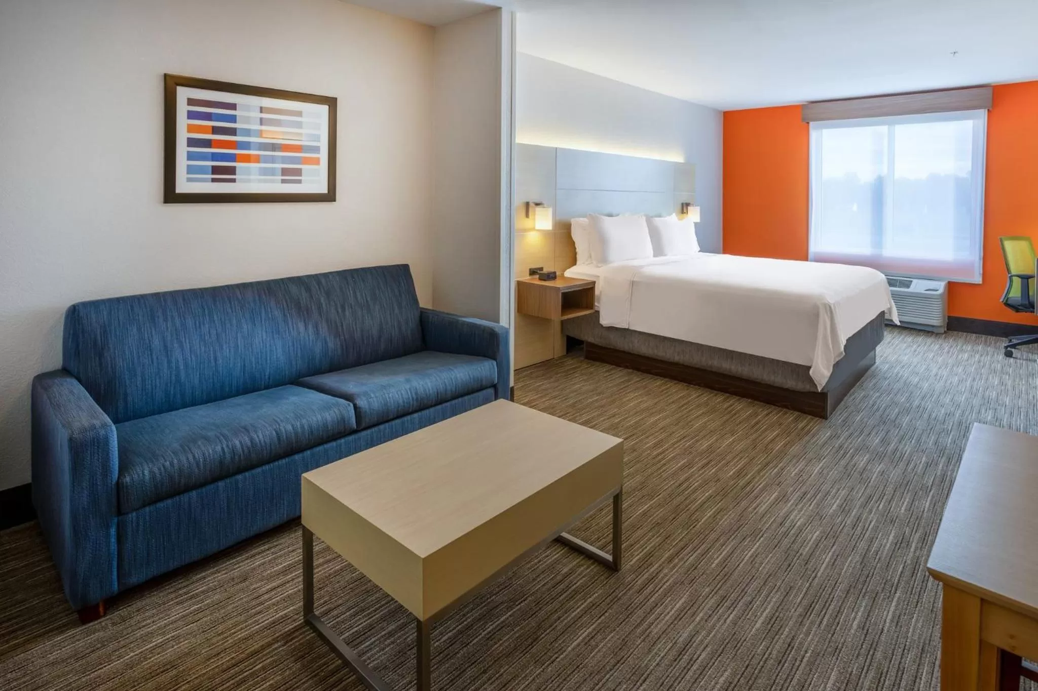 Photo of the whole room, Bed in Holiday Inn Express Hotel & Suites Salisbury - Delmar by IHG