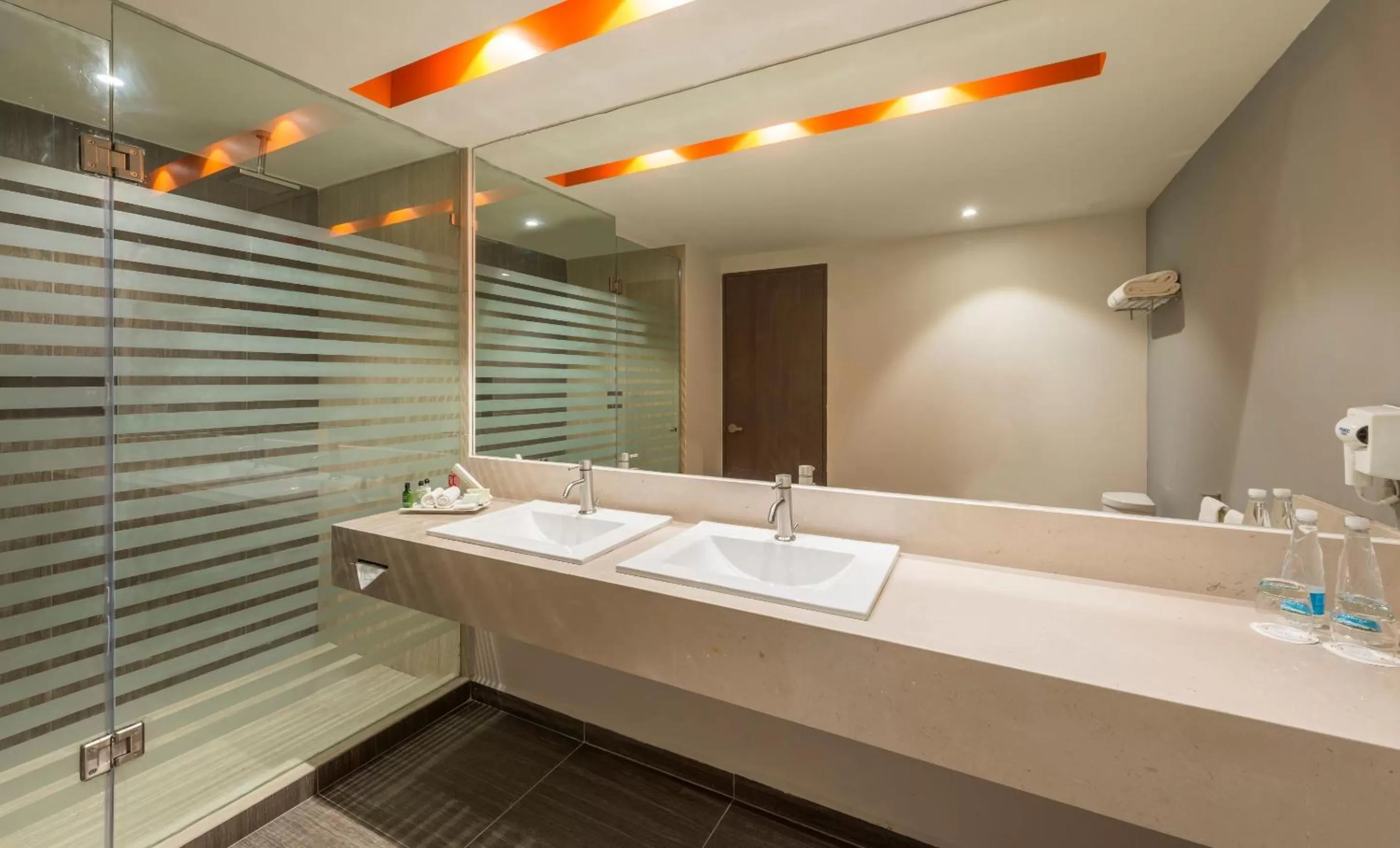 Bathroom in Real Inn Celaya