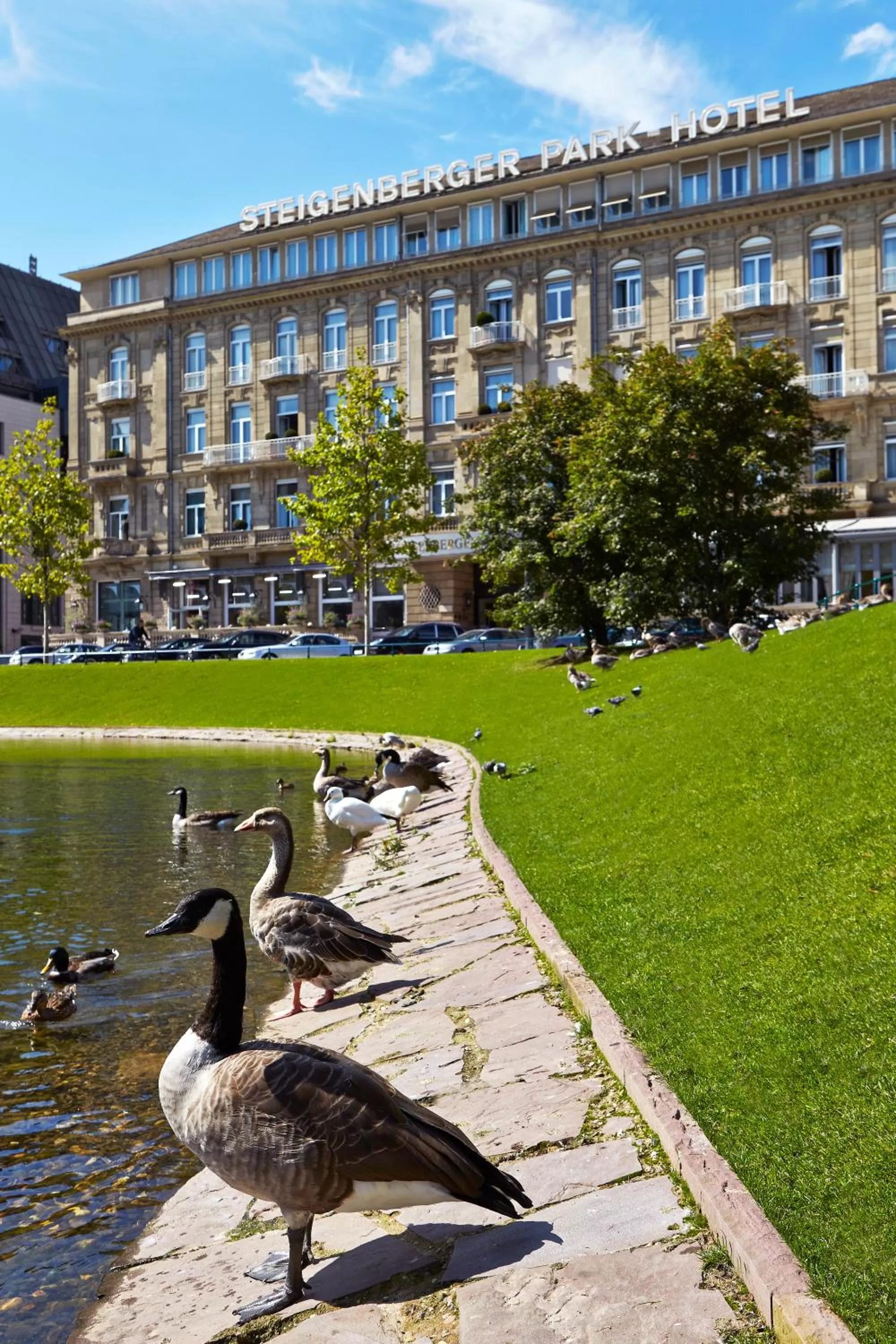Facade/entrance in Steigenberger Icon Parkhotel Düsseldorf
