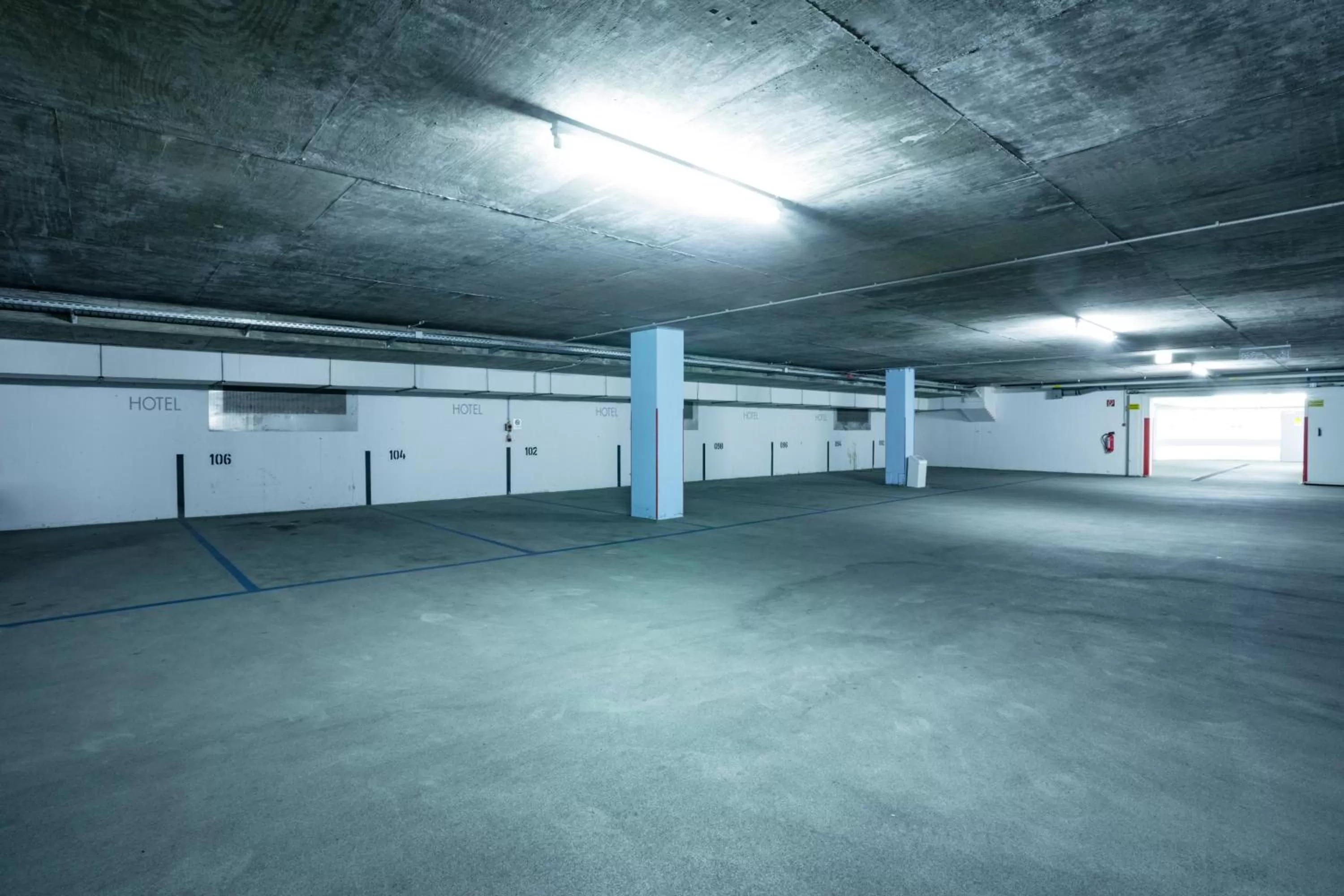 Parking in Garner Hotel Berlin - Spandau by IHG