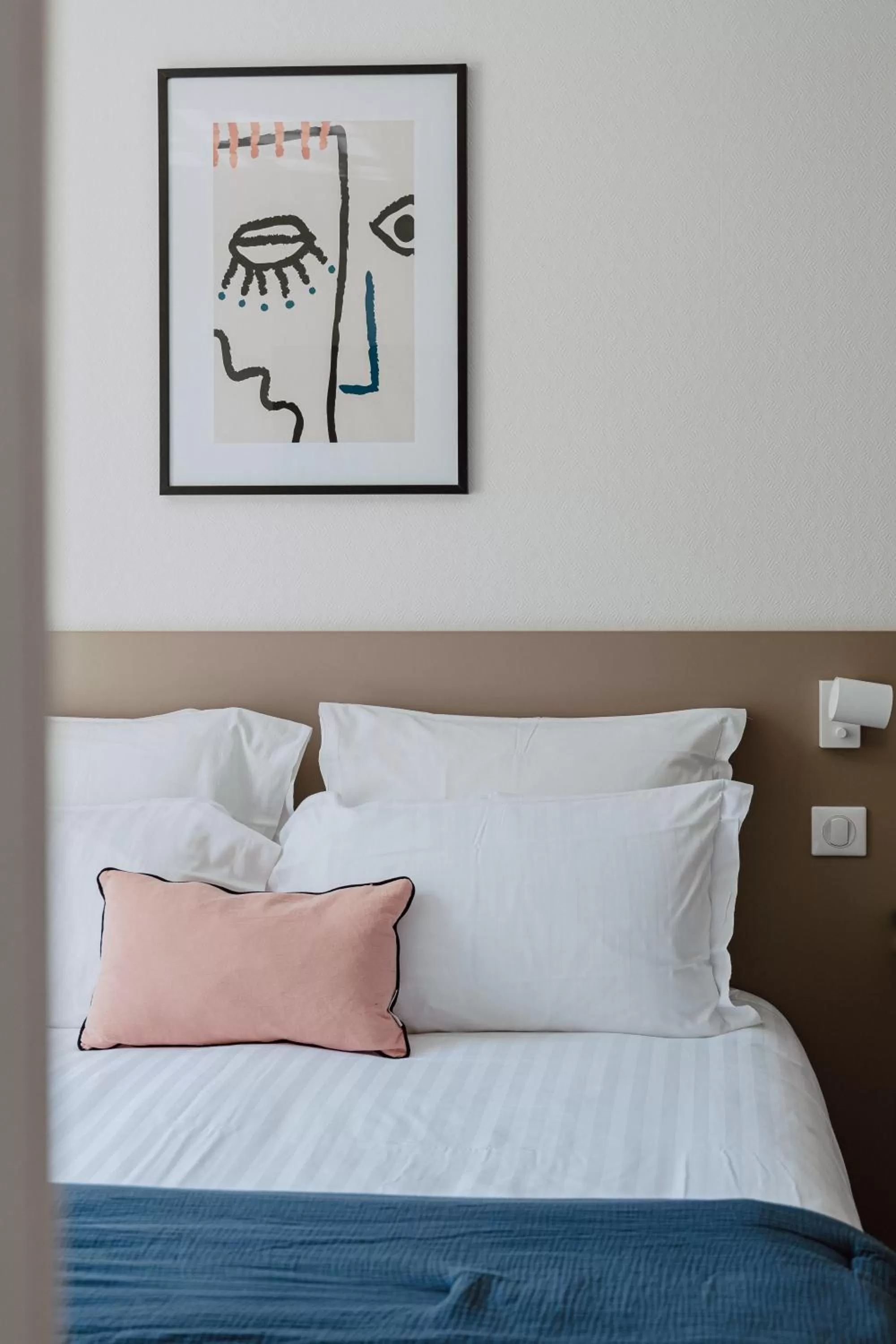 Bed in Mage hôtels - Hôtel la grenette - Brasserie Bonté Divine