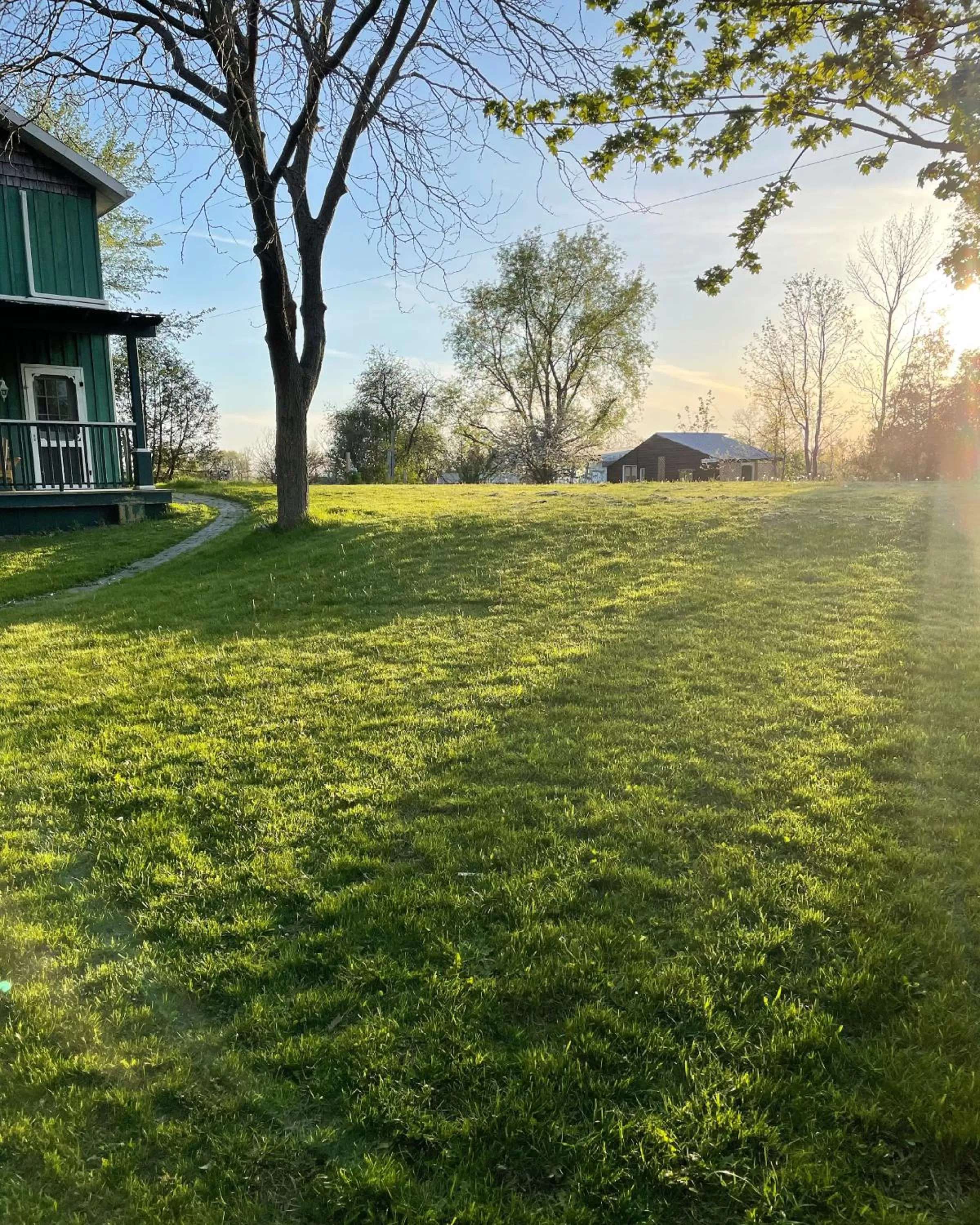 Garden in Jackson's Falls Country Inn