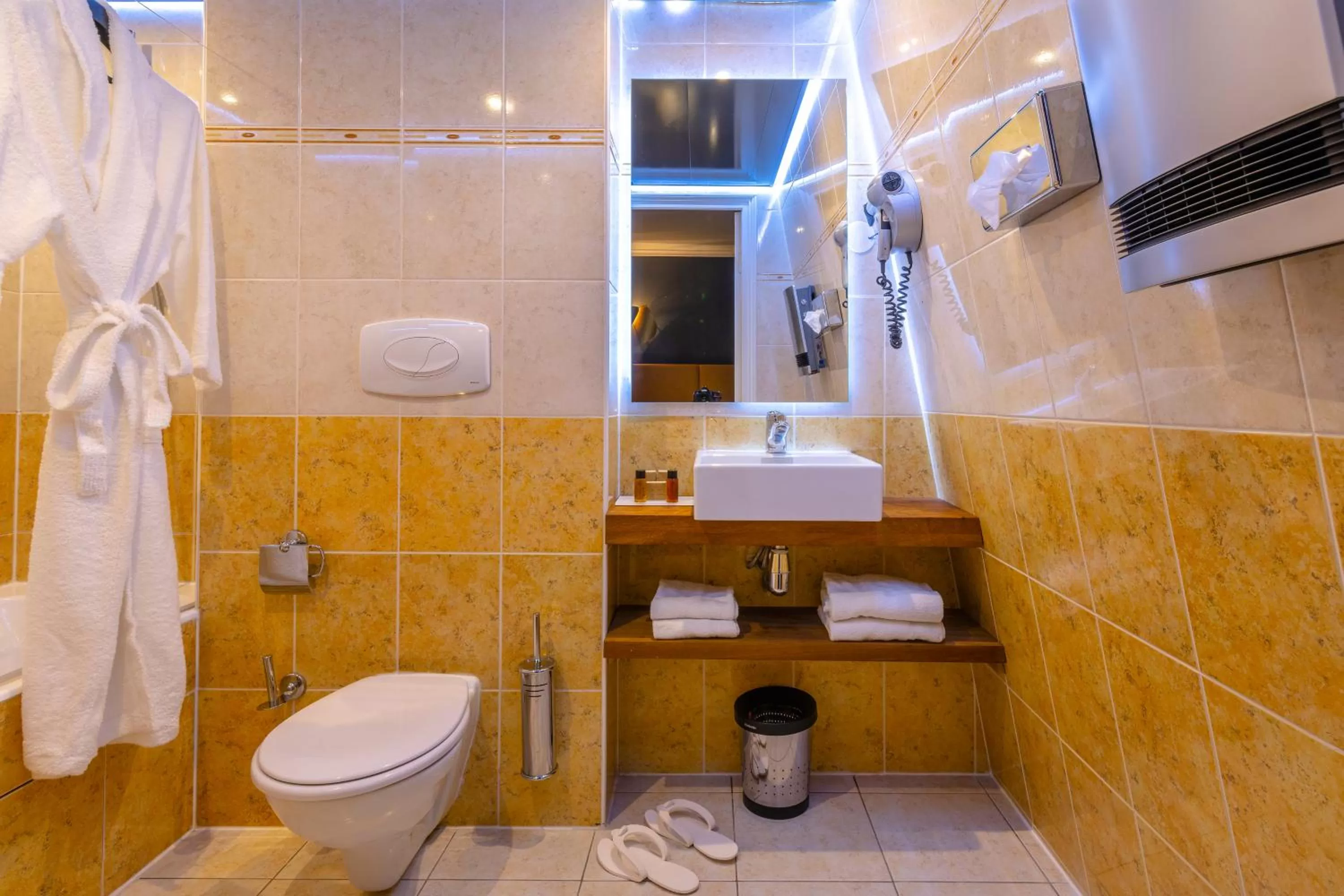 Bathroom in Hotel Residence Europe & Spa