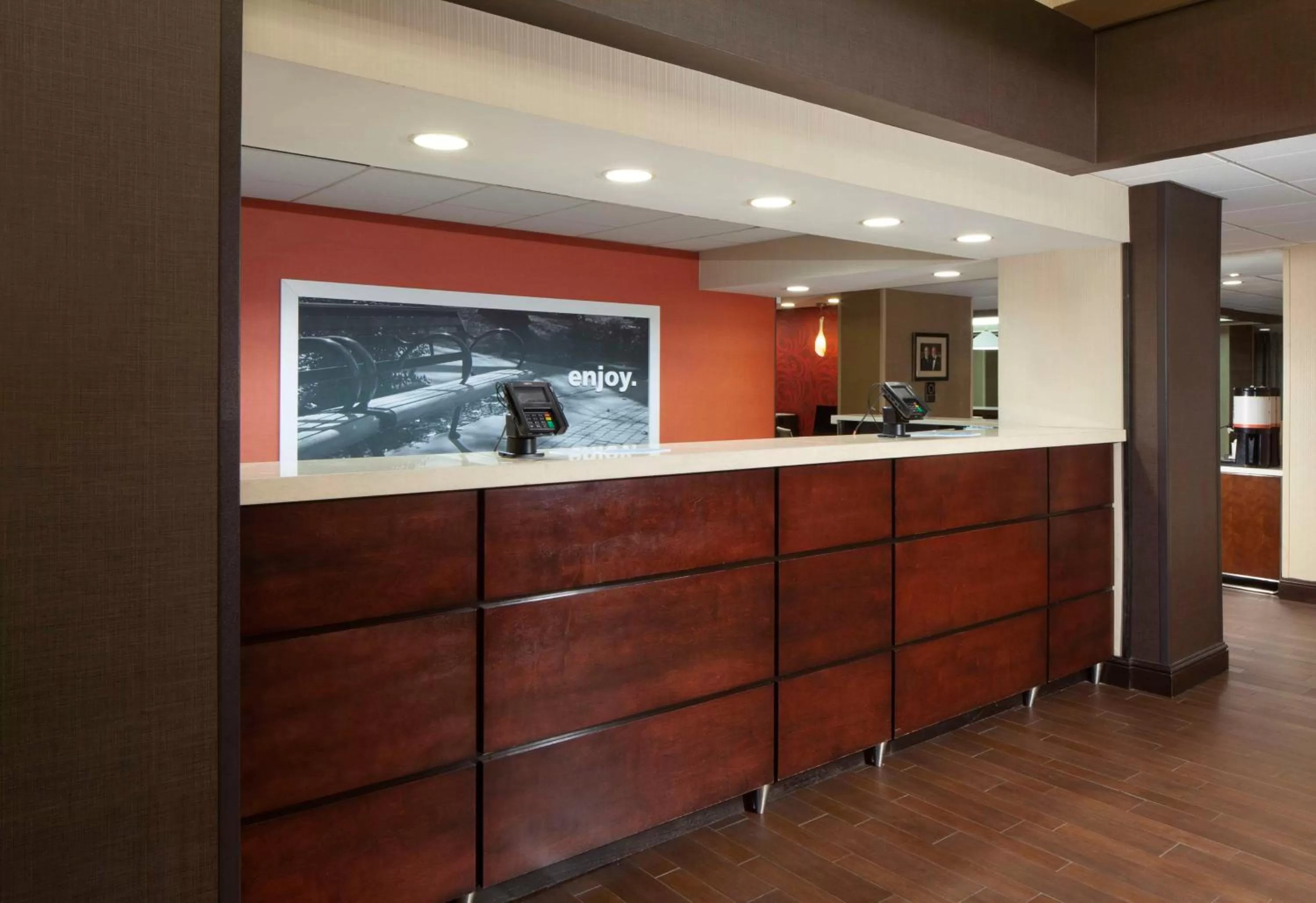 Lobby or reception in Hampton Inn Charleston-Southridge