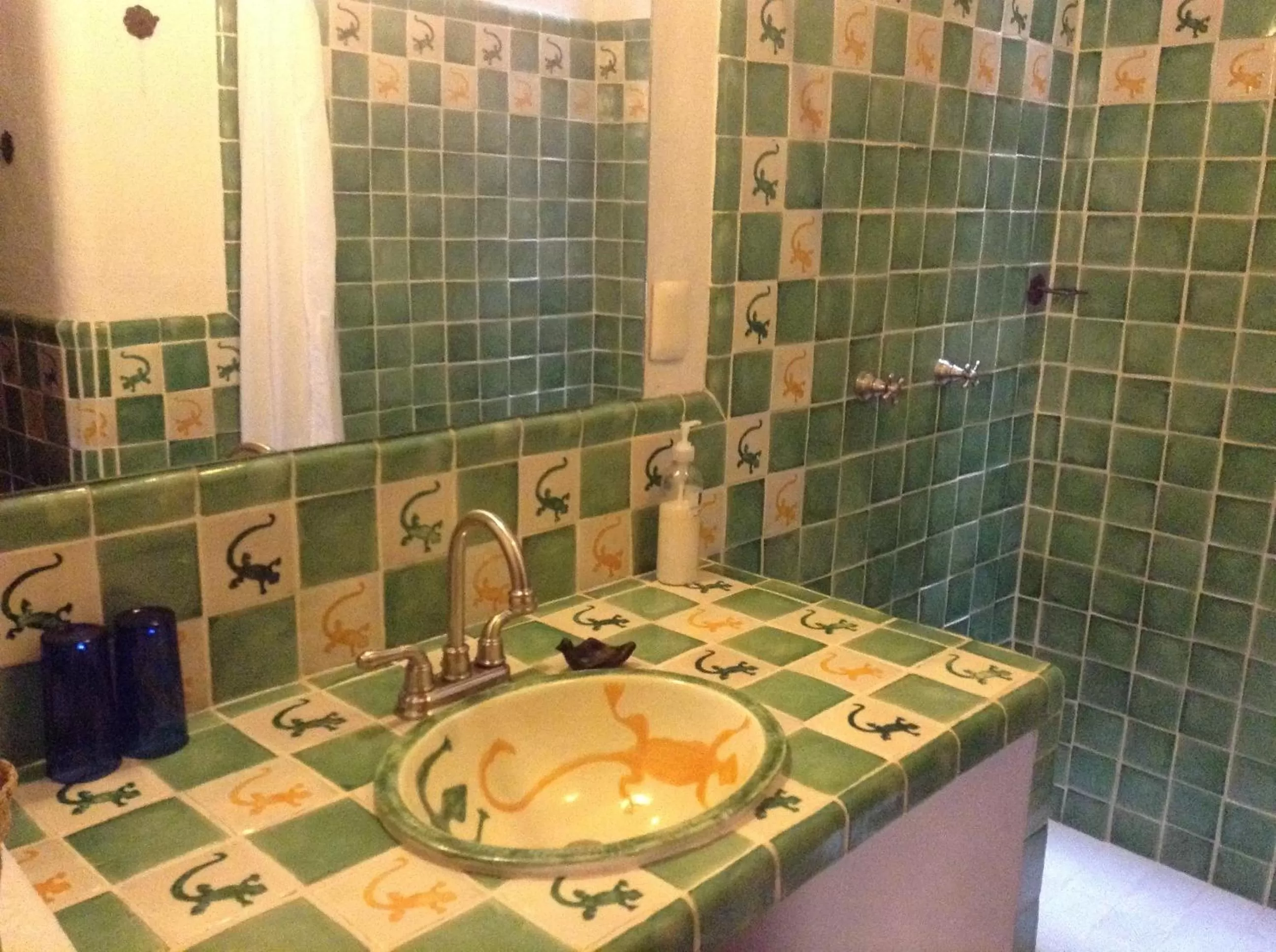 Photo of the whole room in Posada Yolihuani