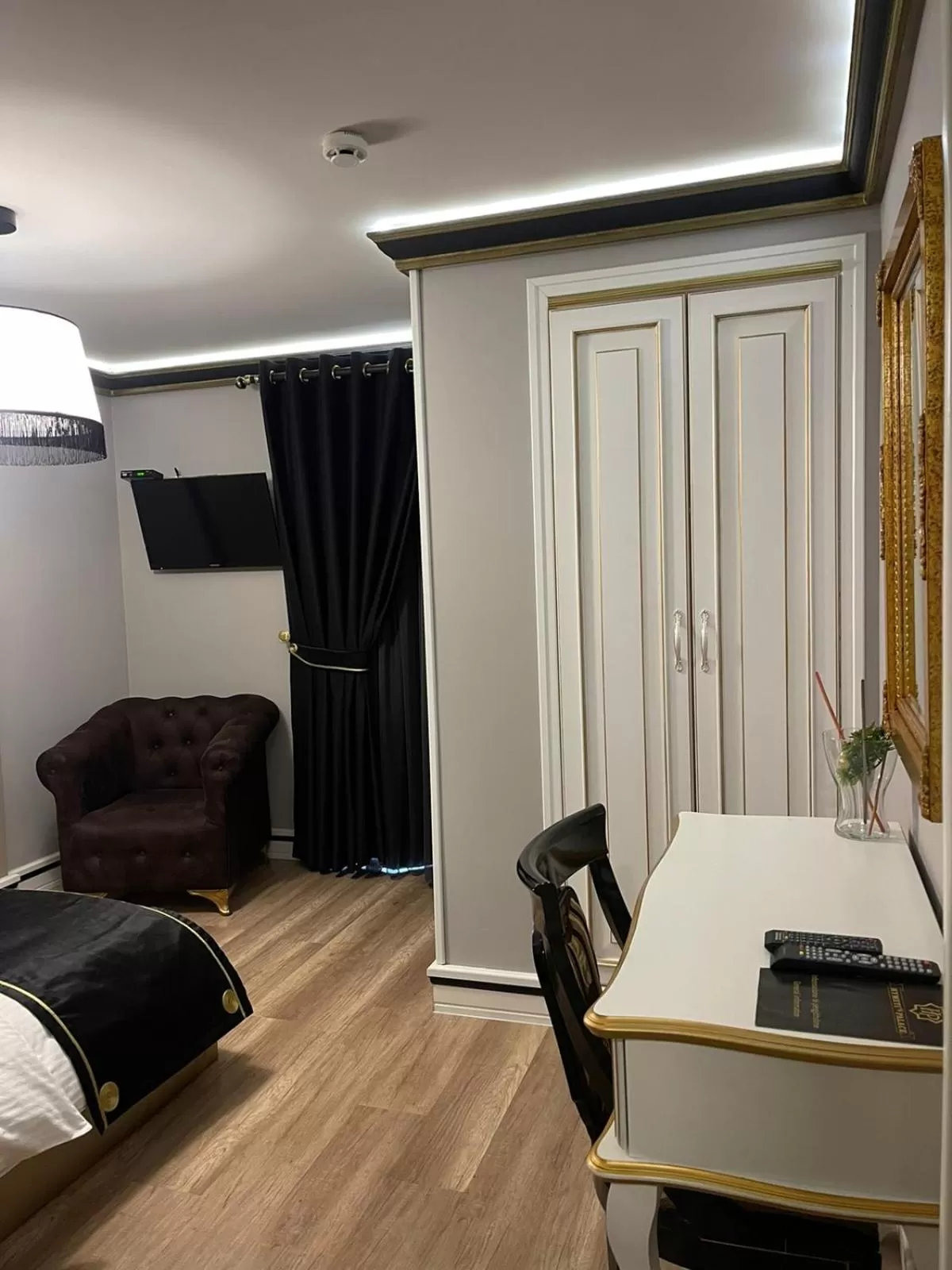 Photo of the whole room in Hotel Hymeti's Palace