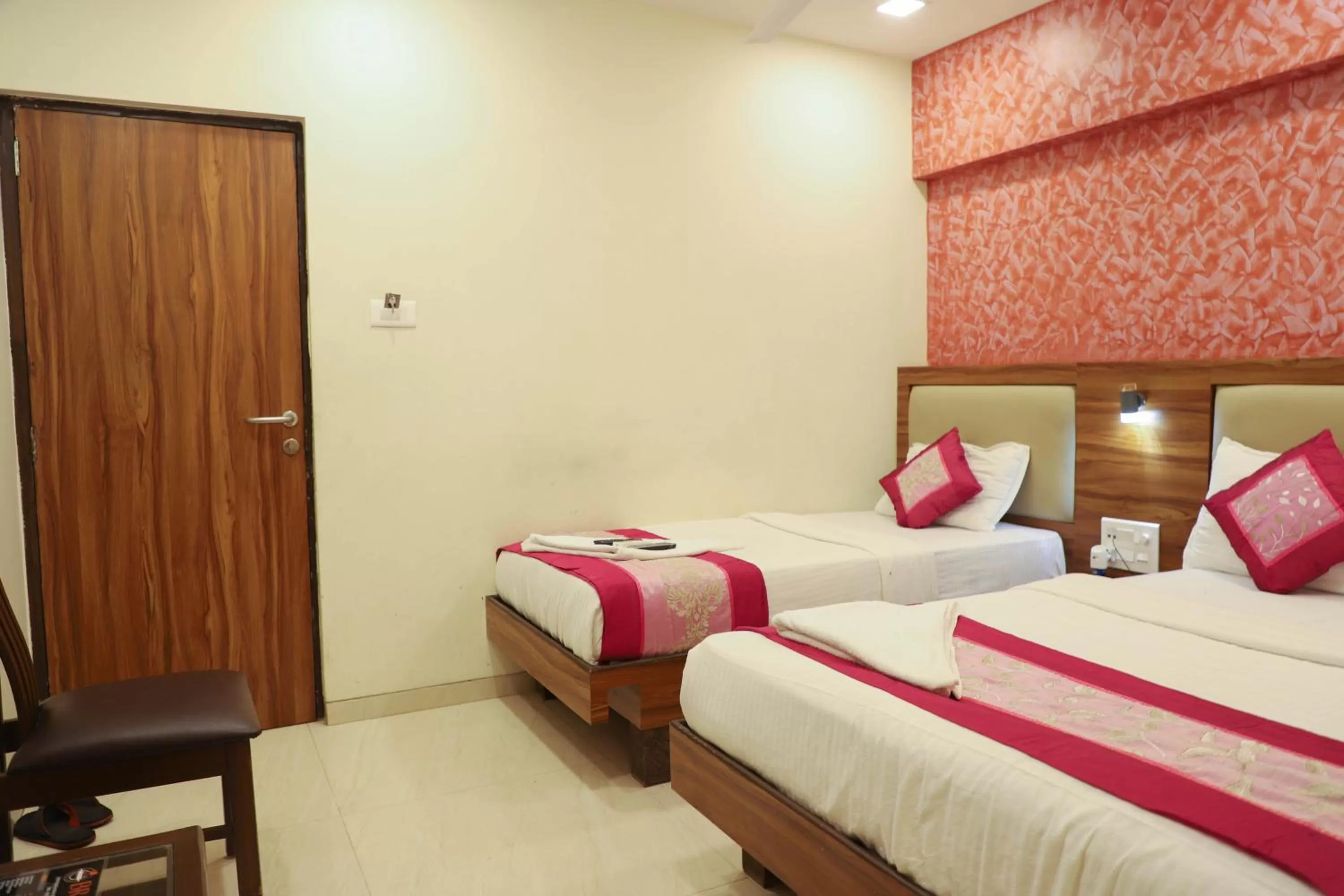 Bedroom, Bed in Hotel Plaza Executive - near BKC