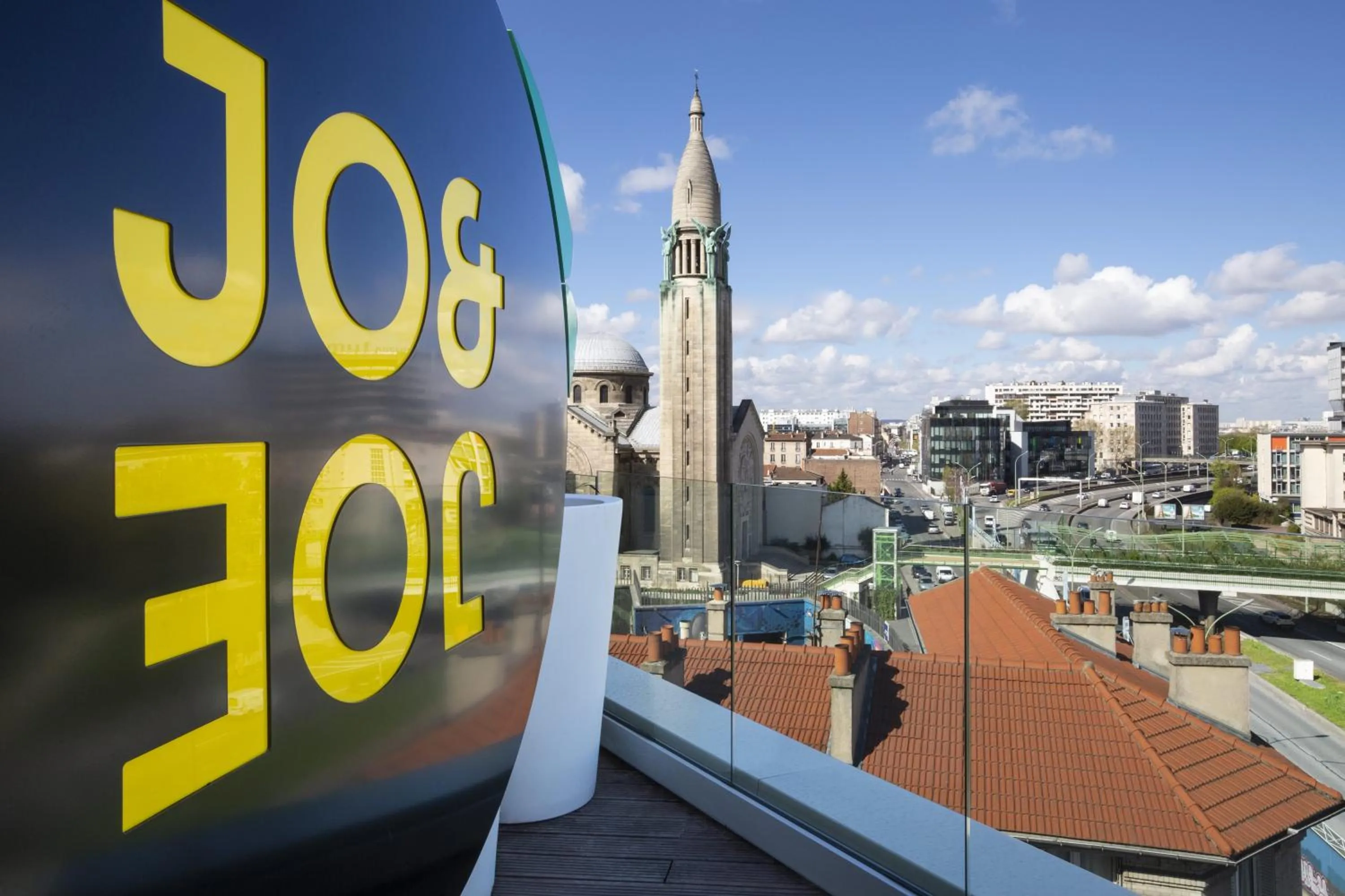 Property logo or sign in JO&JOE Paris Gentilly - Auberge de Jeunesse