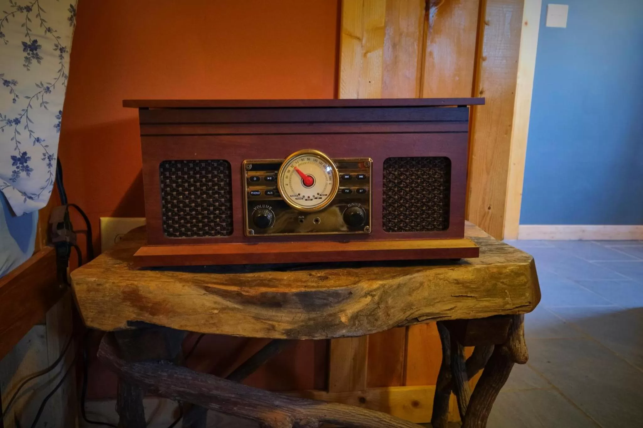 Creekwalk Inn Bed and Breakfast with Cabins