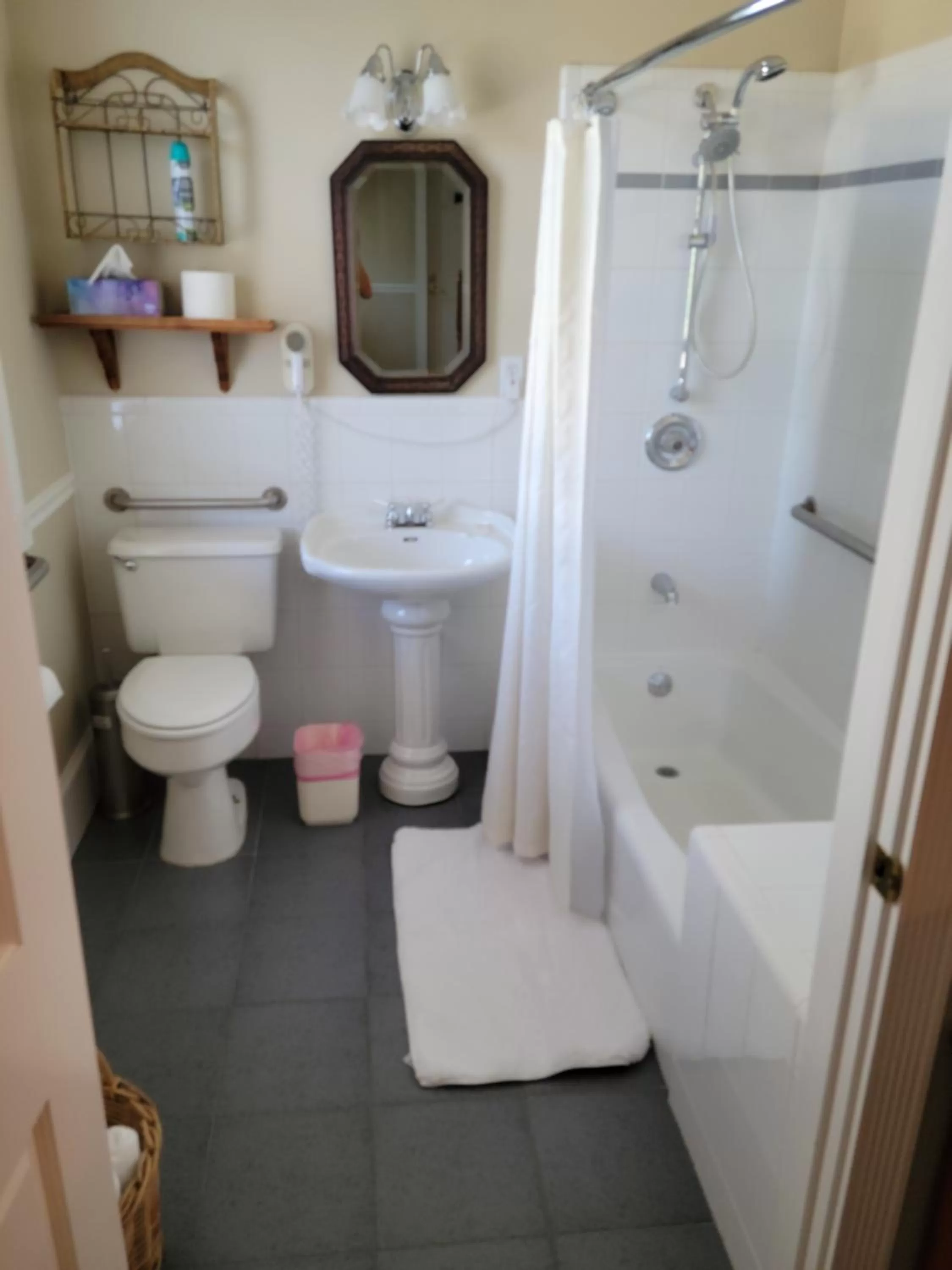 Bathroom in The Inn at 161