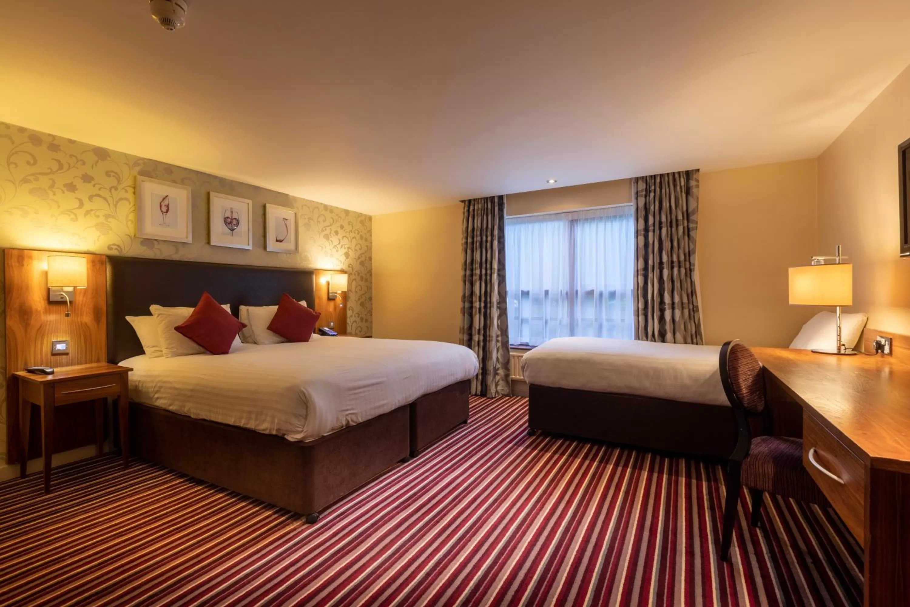 Bedroom, Bed in Gloucester Robinswood Hotel, BW Signature Collection