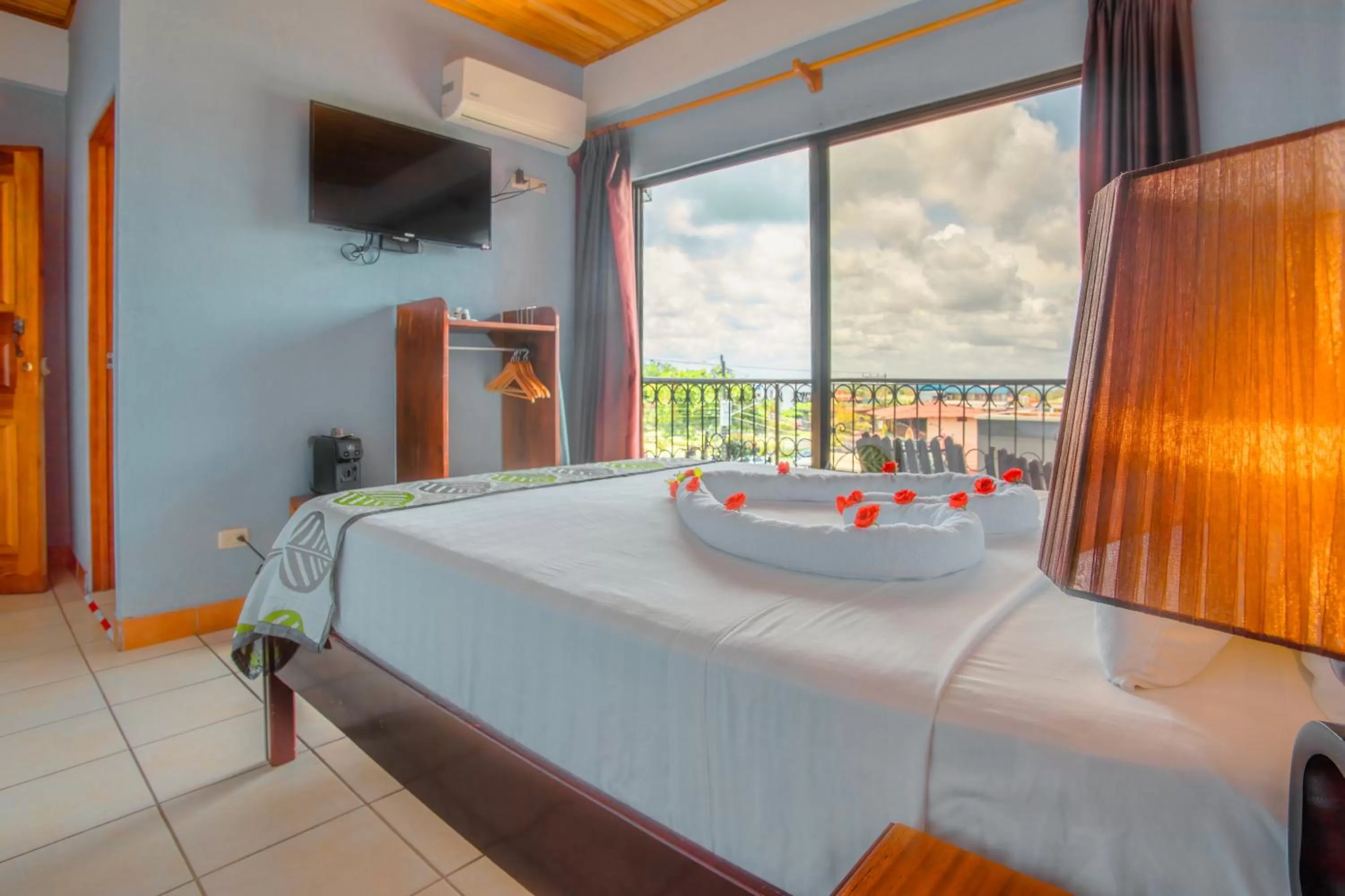 Bed in La Fortuna Downtown Hotel Boutique