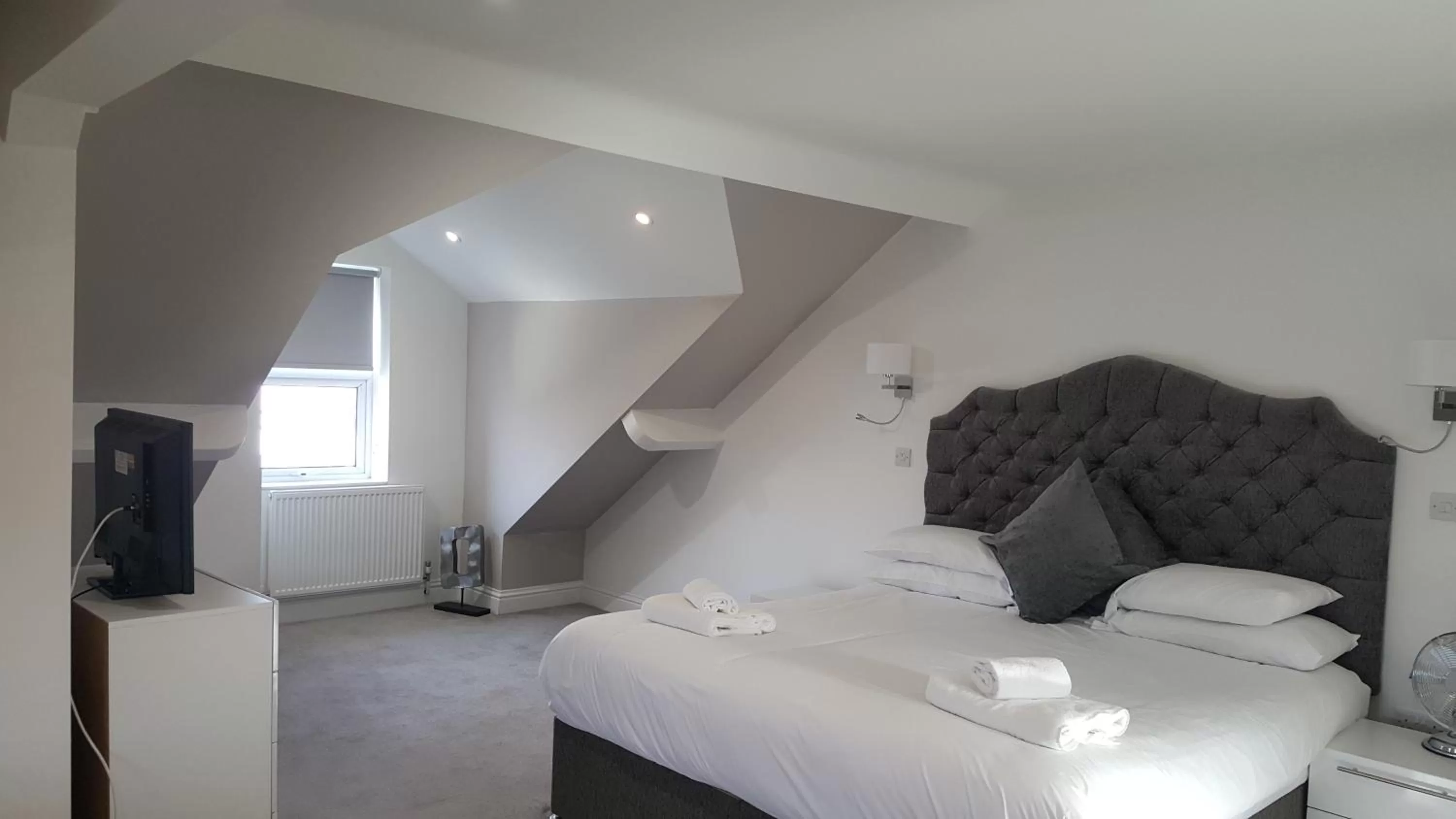 Decorative detail, Bed in The York Hotel