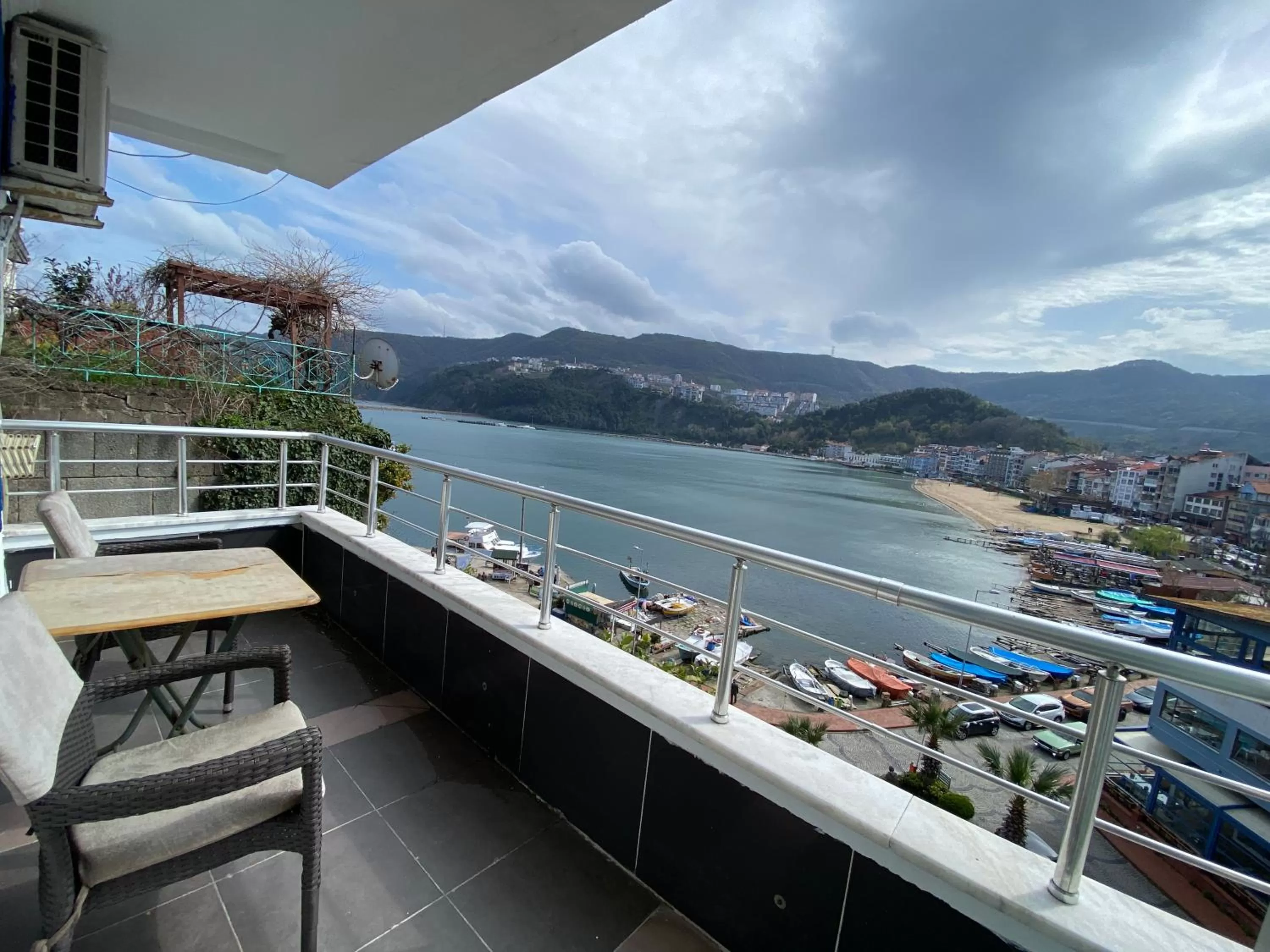 Balcony/Terrace in AMASRA Marina Pansiyon