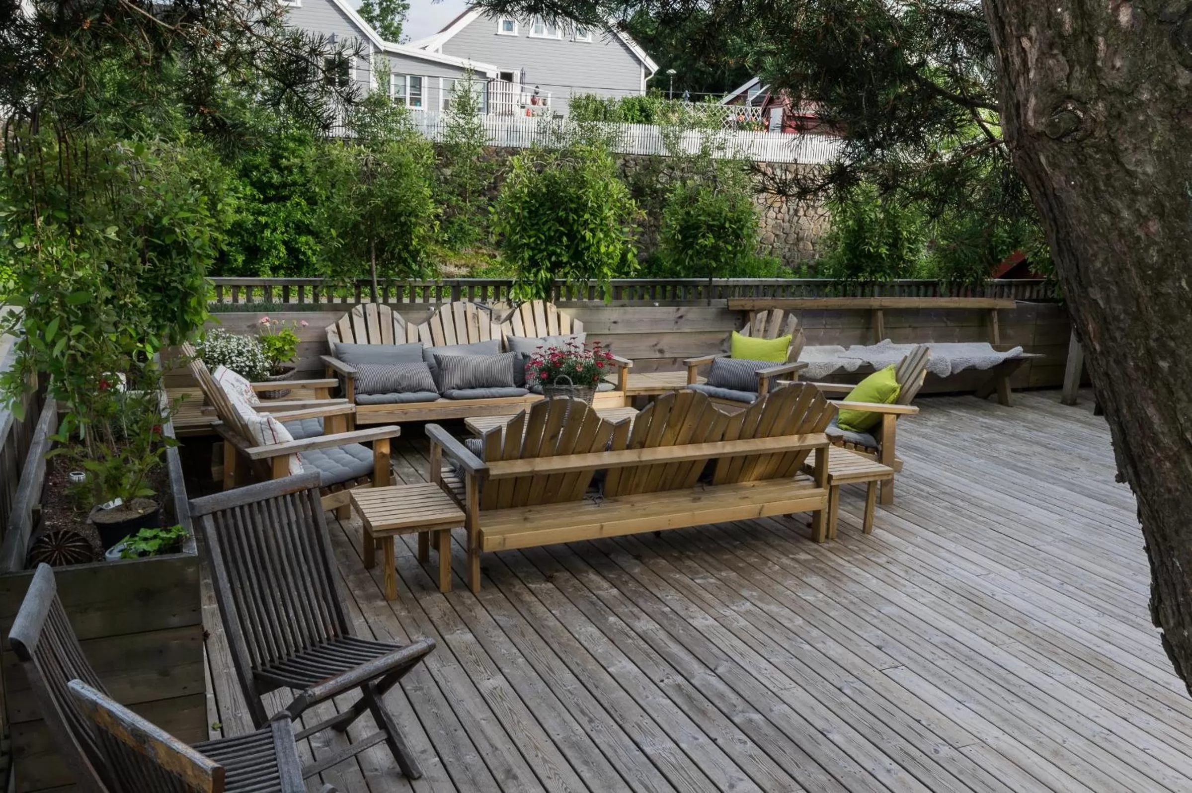 Patio in Krøgeneslåven Microtel