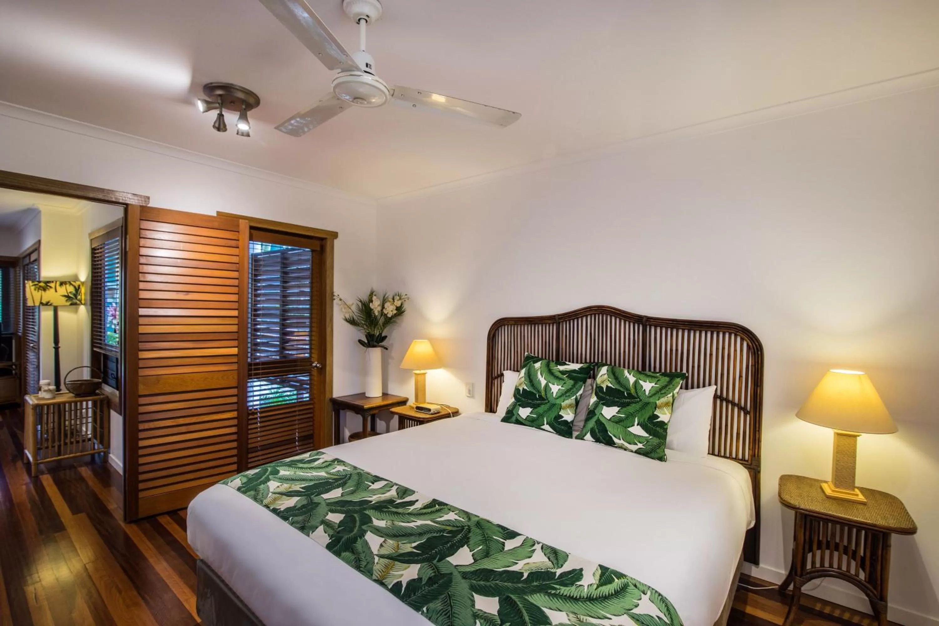 Bed in South Pacific Resort & Spa Noosa