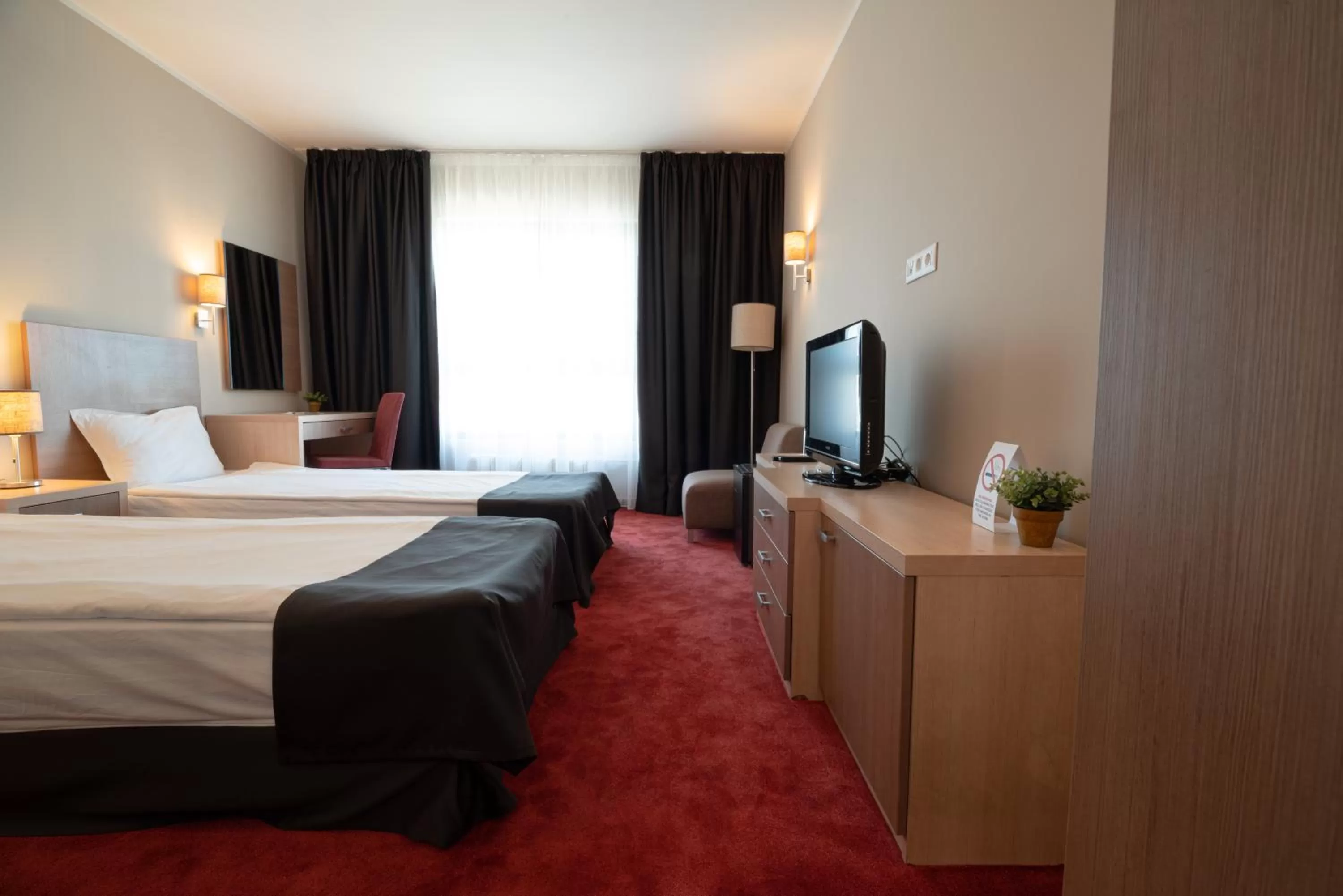 Bed in Vitosha Park Hotel - Free Indoor Pool & Parking