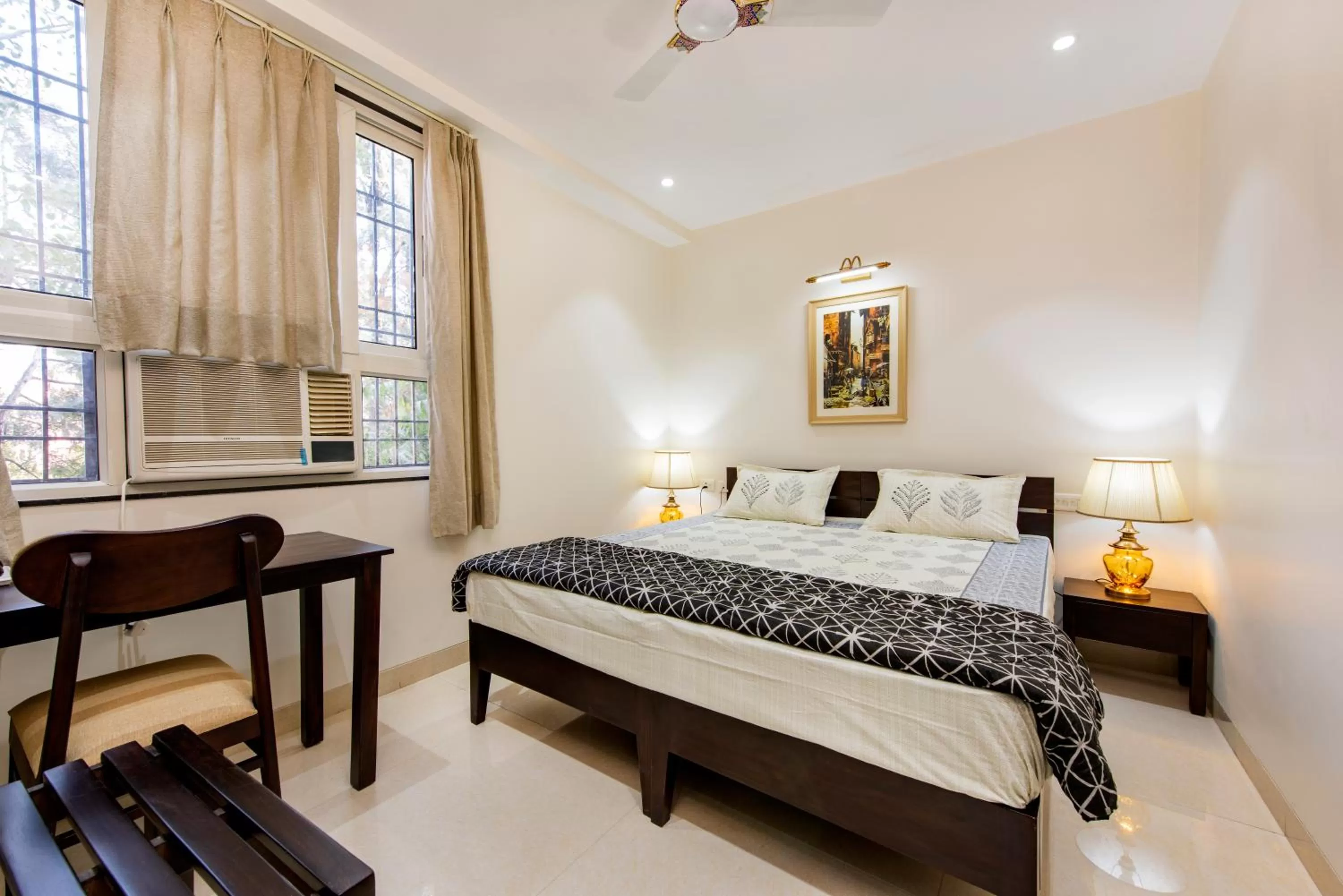 Photo of the whole room, Bed in House of Backpackers