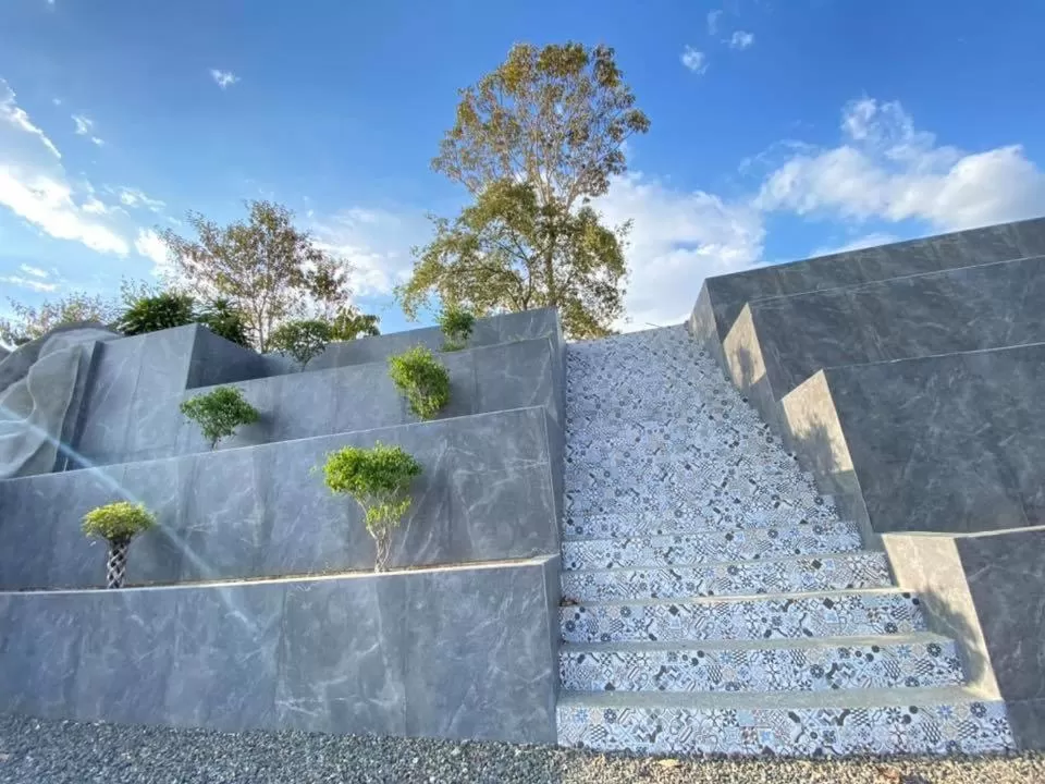 Patio in Hotel PZ Country Club & Conference Center