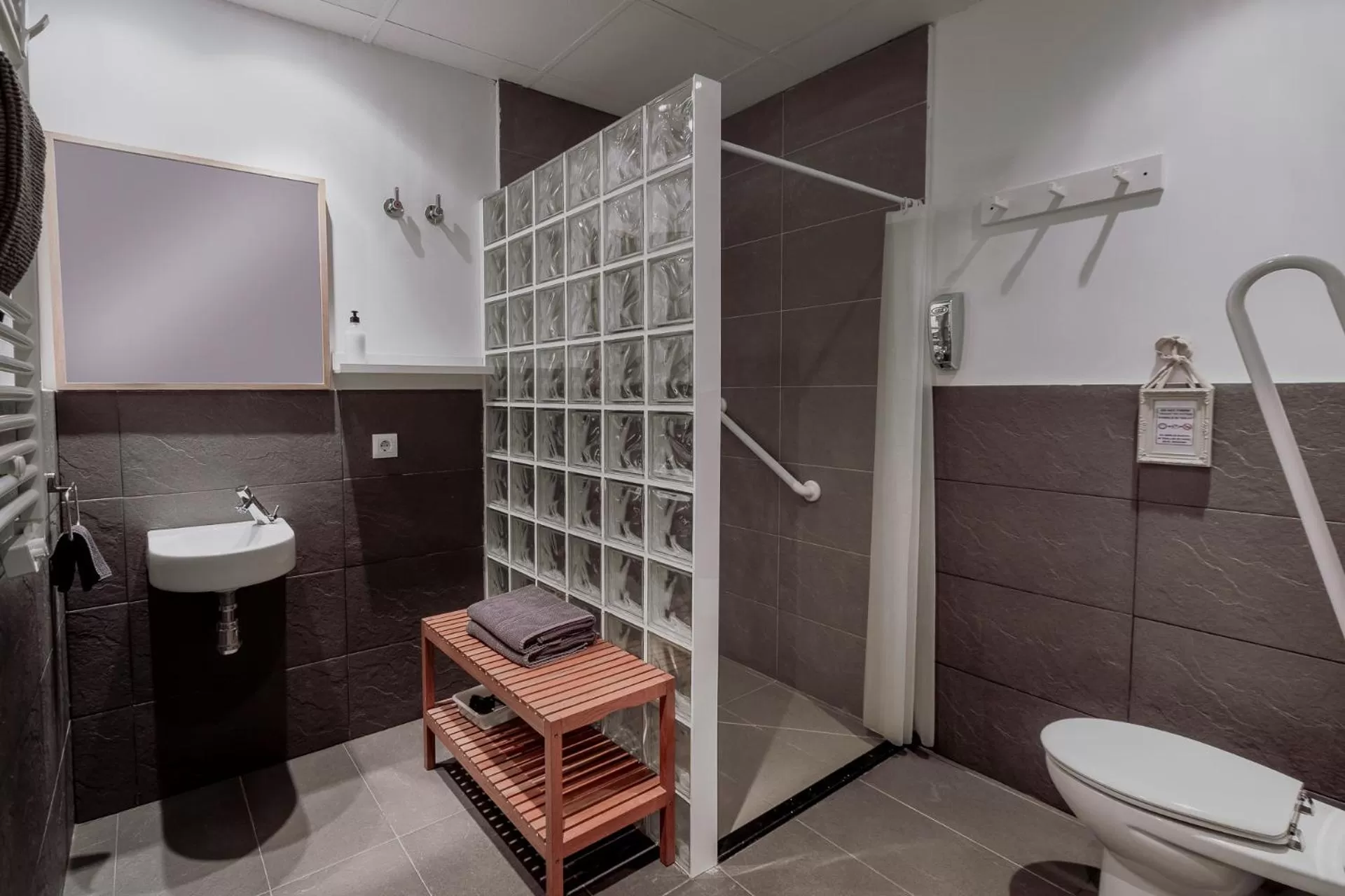 Bathroom in B&B Inés