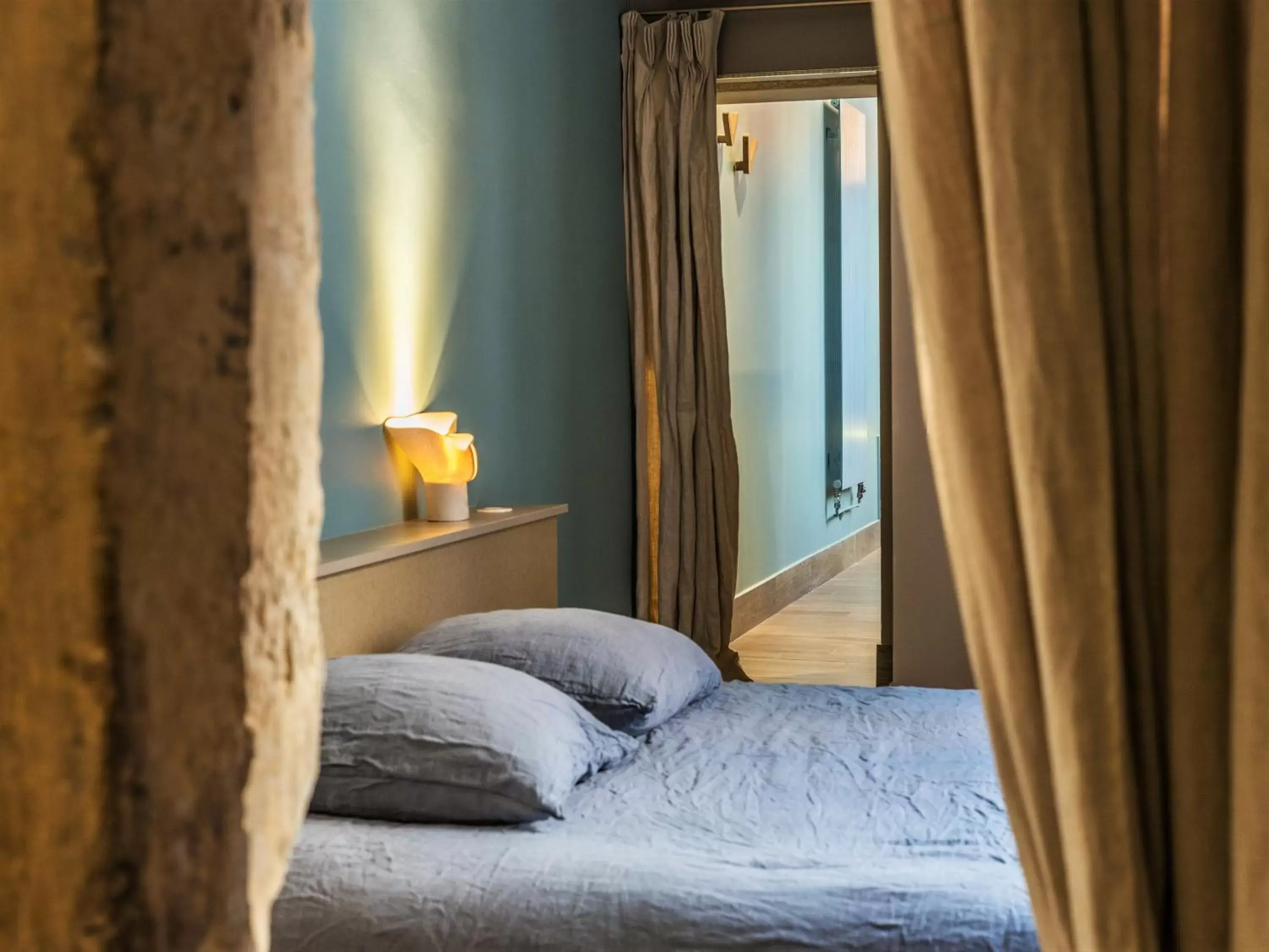 Executive Suite "Hyggelig" in MiHotel Bellecour Executive Suite "Hyggelig" in MiHotel Bellecour