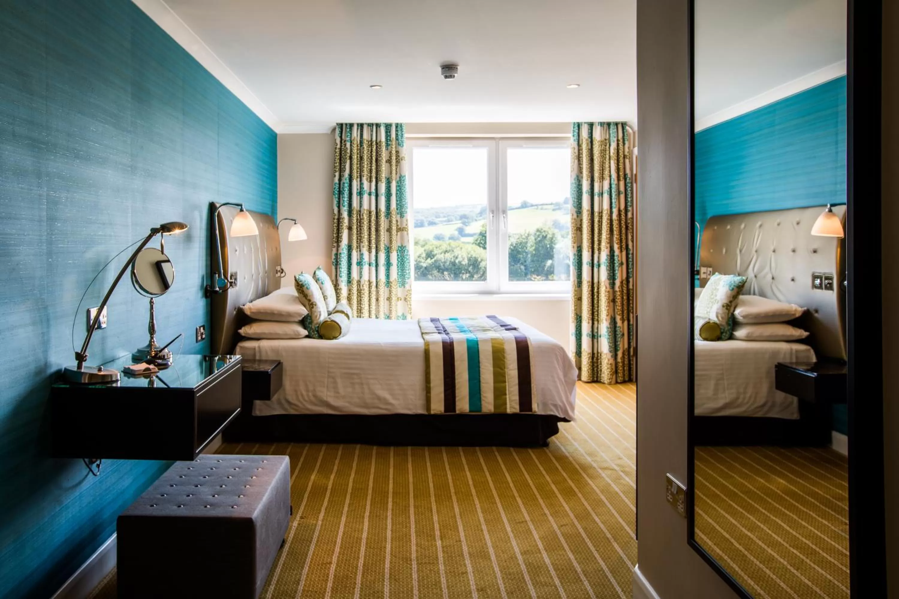 Photo of the whole room, Bed in The Plough Inn