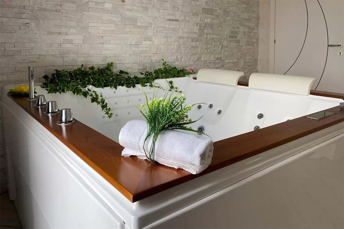 Hot Tub in BlueBay Residence Resort